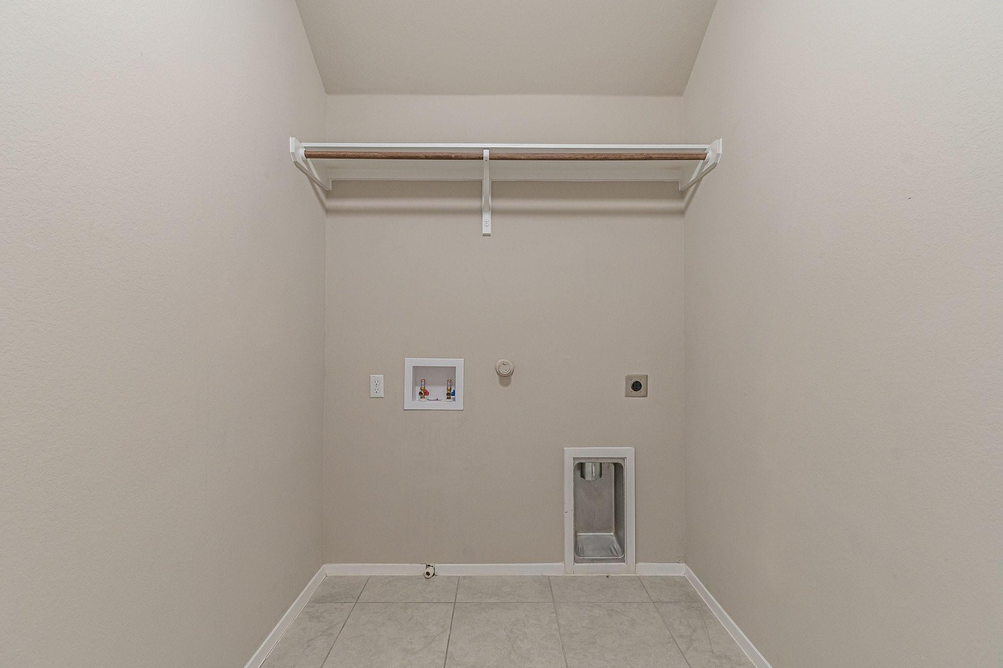 141 White Dunes Dr, Maxwell, TX 78656