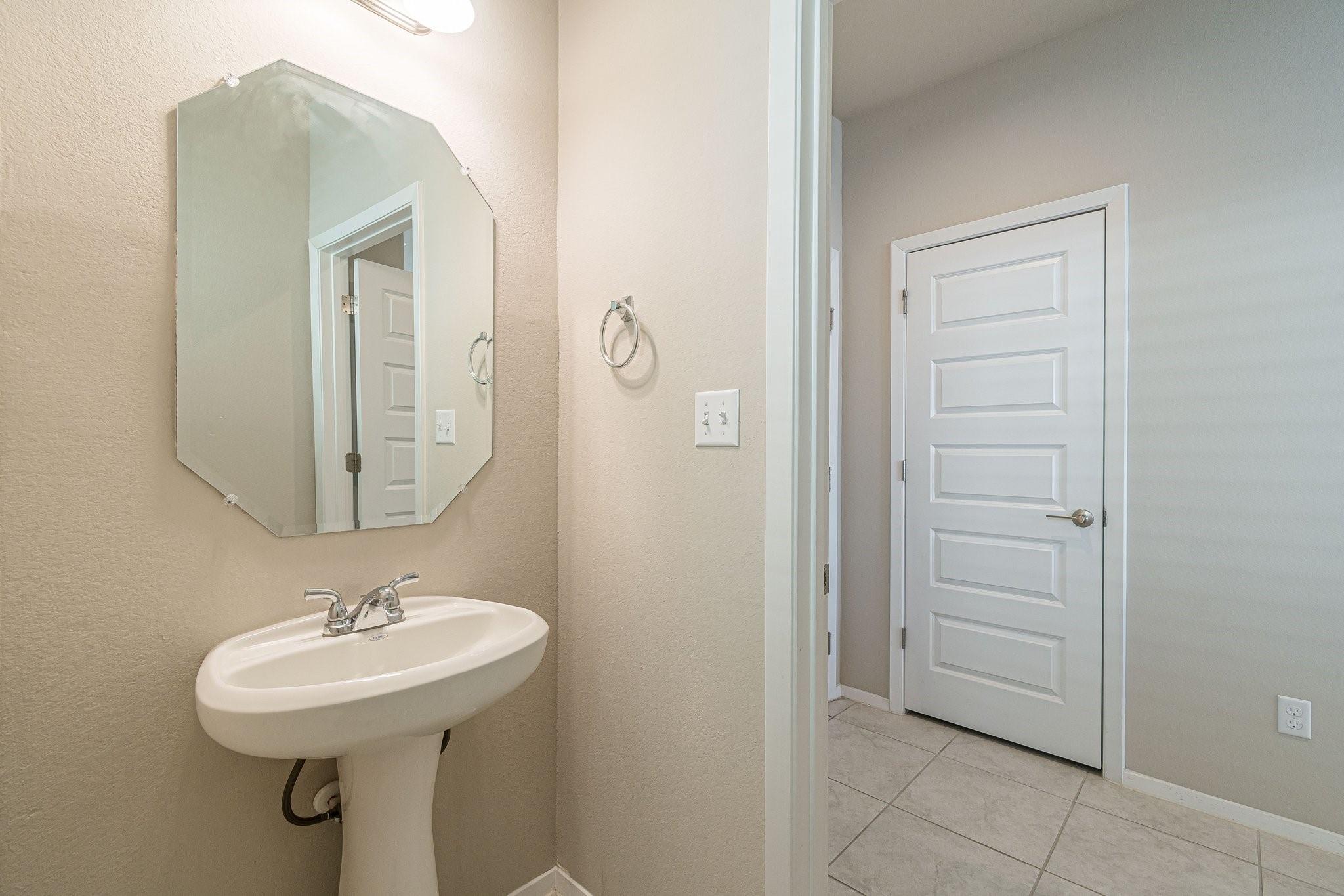 141 White Dunes Dr, Maxwell, TX 78656