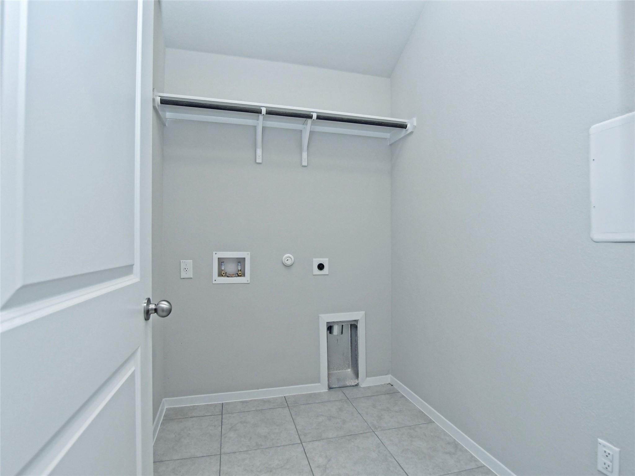 208 Trailside Ln, Bastrop, TX 78602