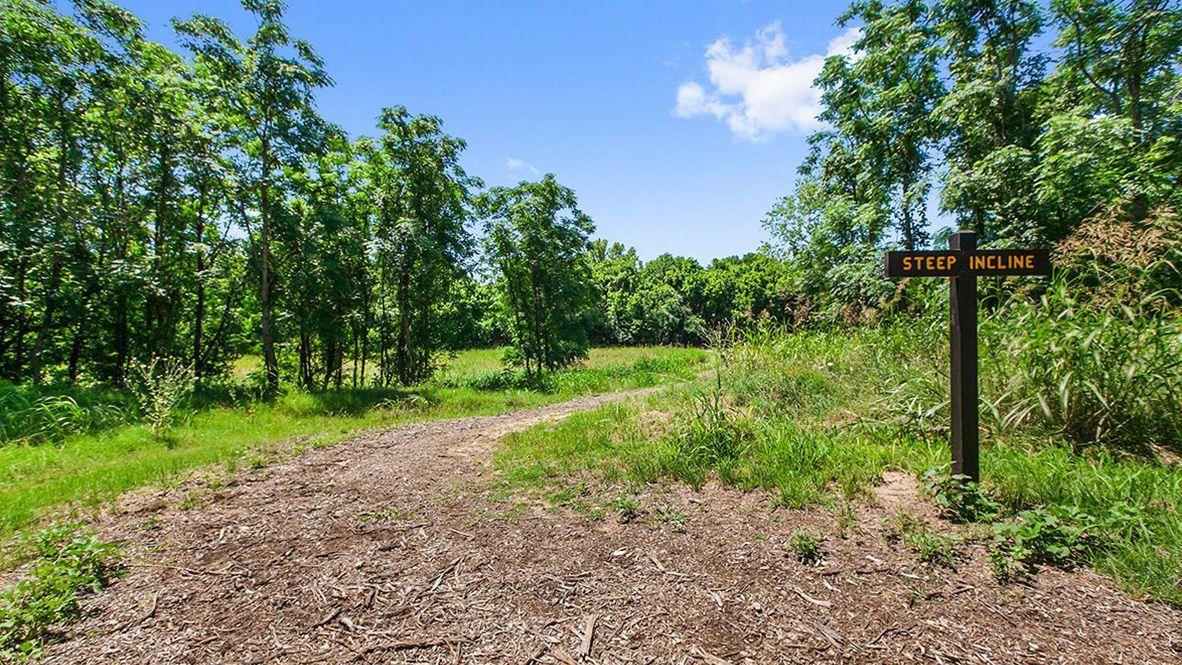 208 Trailside Ln, Bastrop, TX 78602