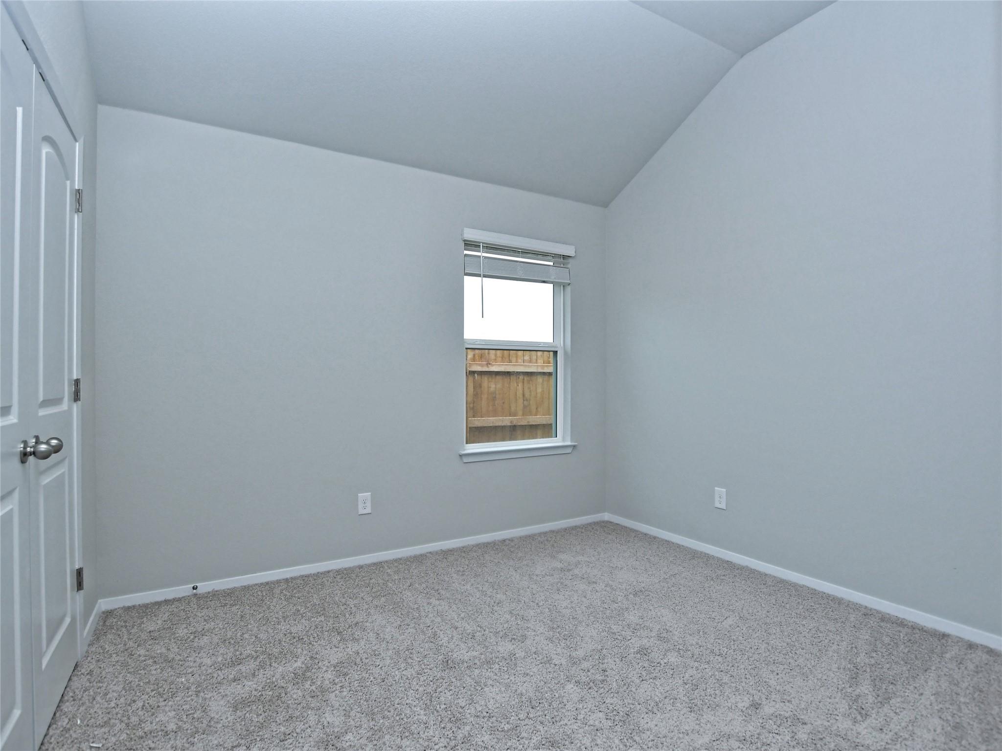 208 Trailside Ln, Bastrop, TX 78602