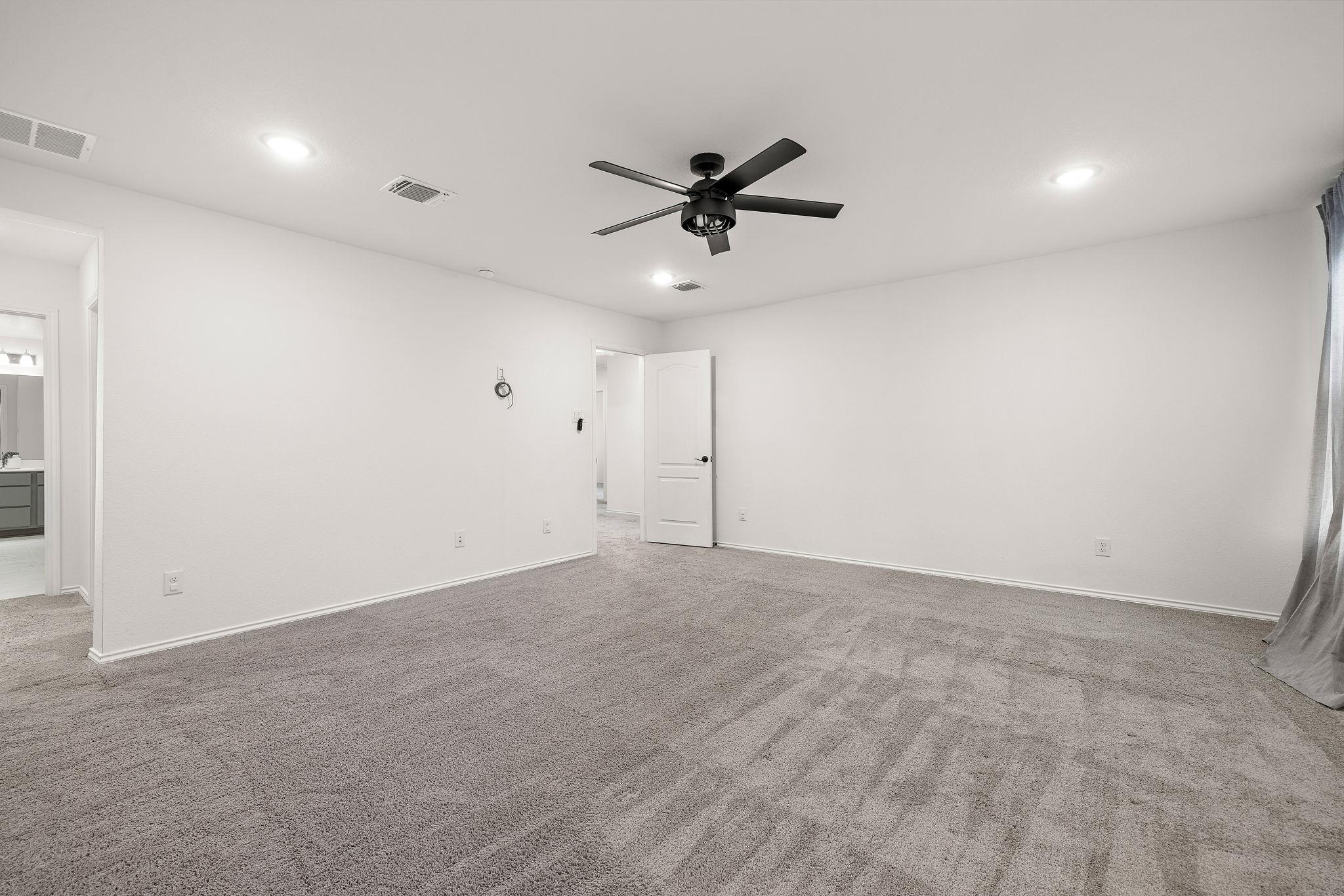 717 Priscilla Ct, Leander, TX 78641