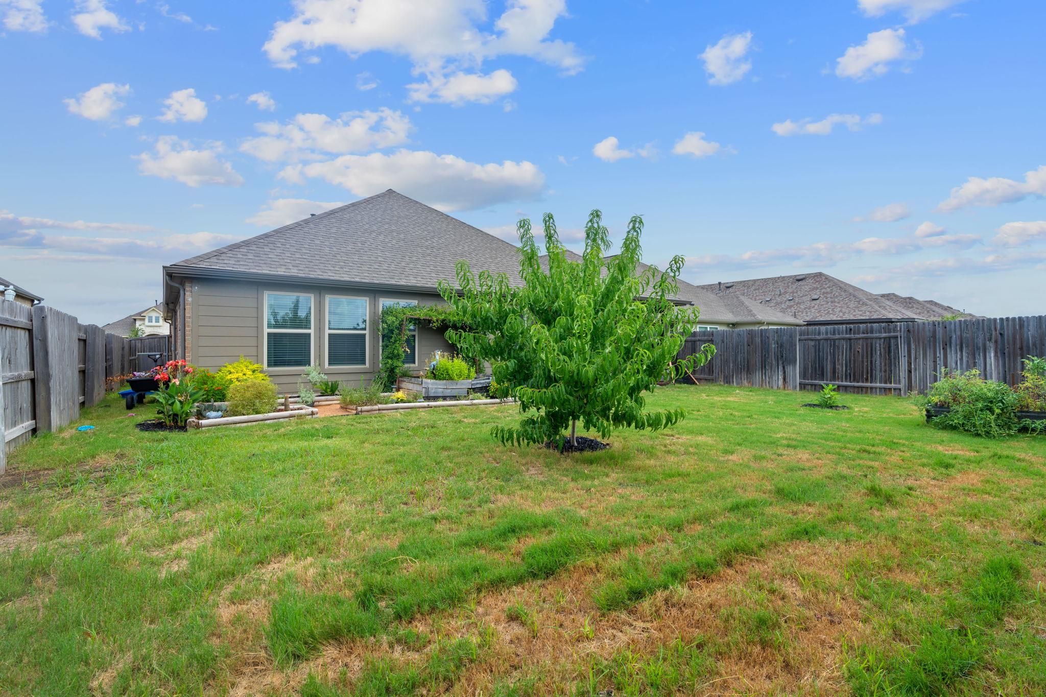 213 Treasure Trove Path, Kyle, TX 78640