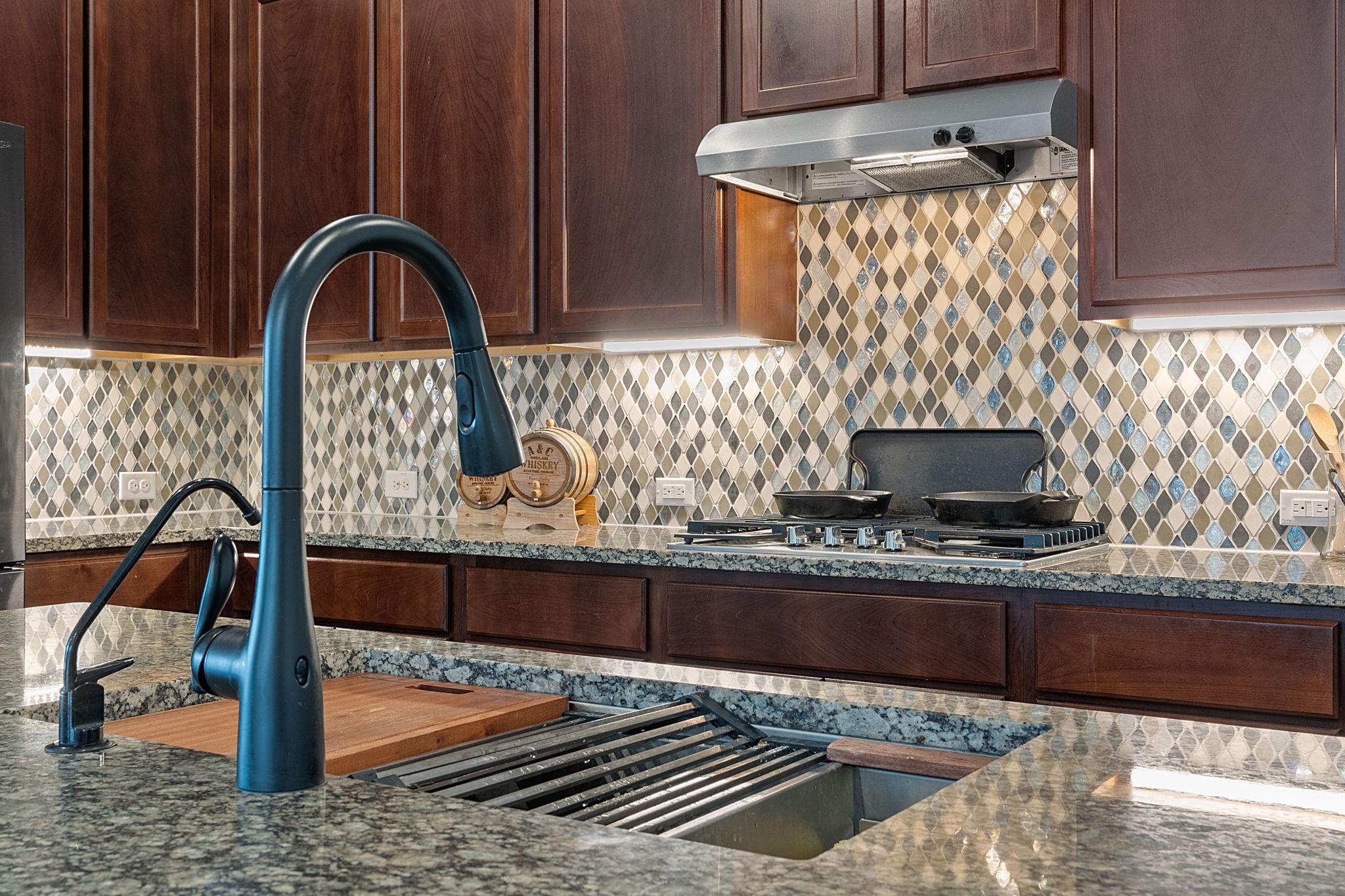 213 Treasure Trove Path, Kyle, TX 78640