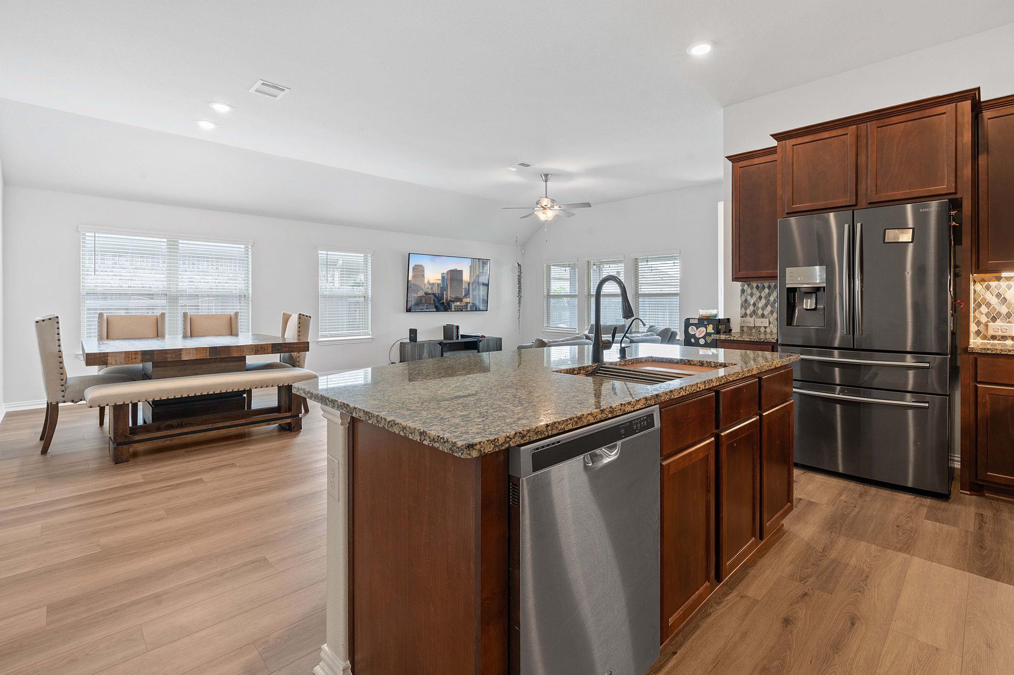 213 Treasure Trove Path, Kyle, TX 78640