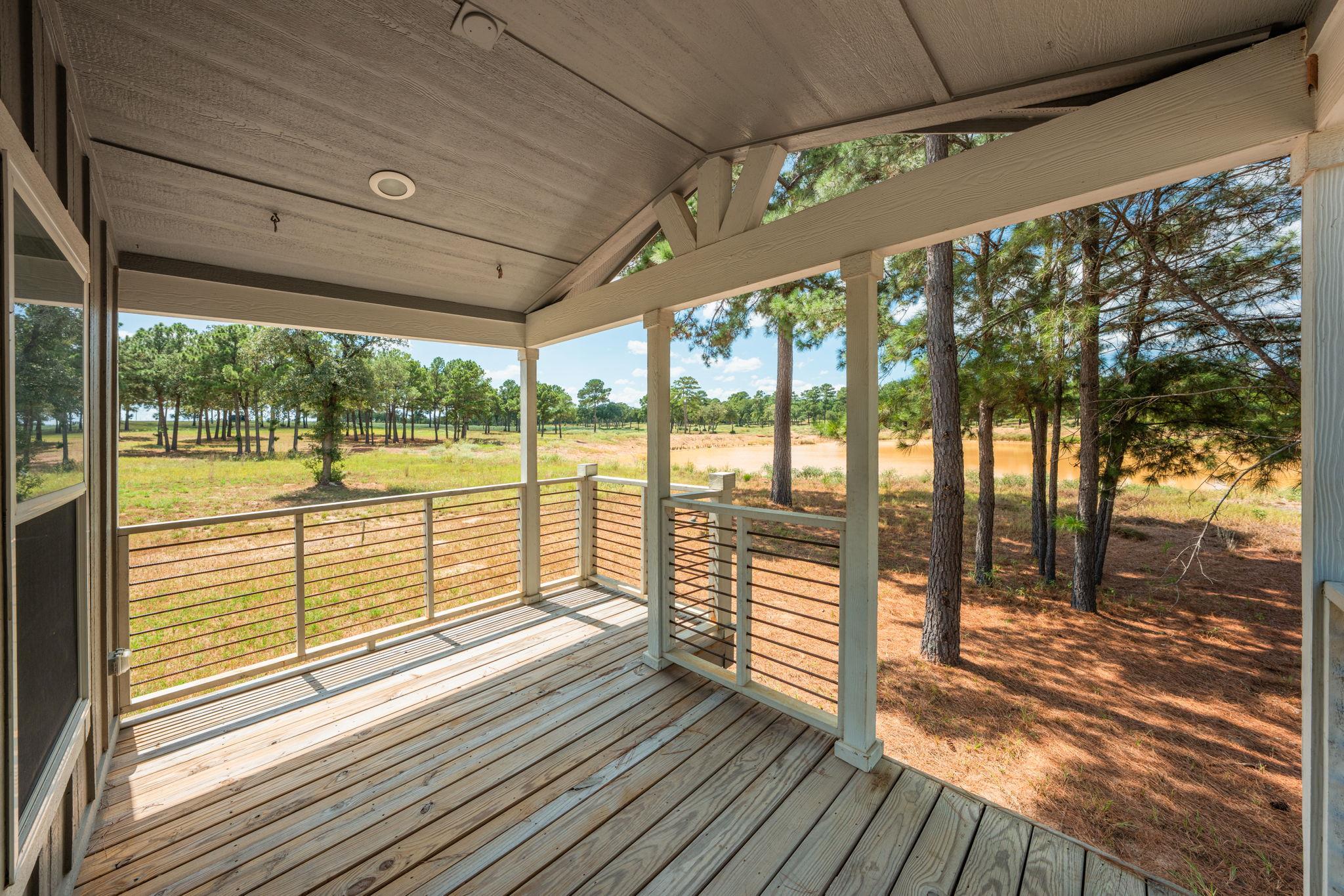 212 Meuth Cemetery Rd, Red Rock, TX 78662