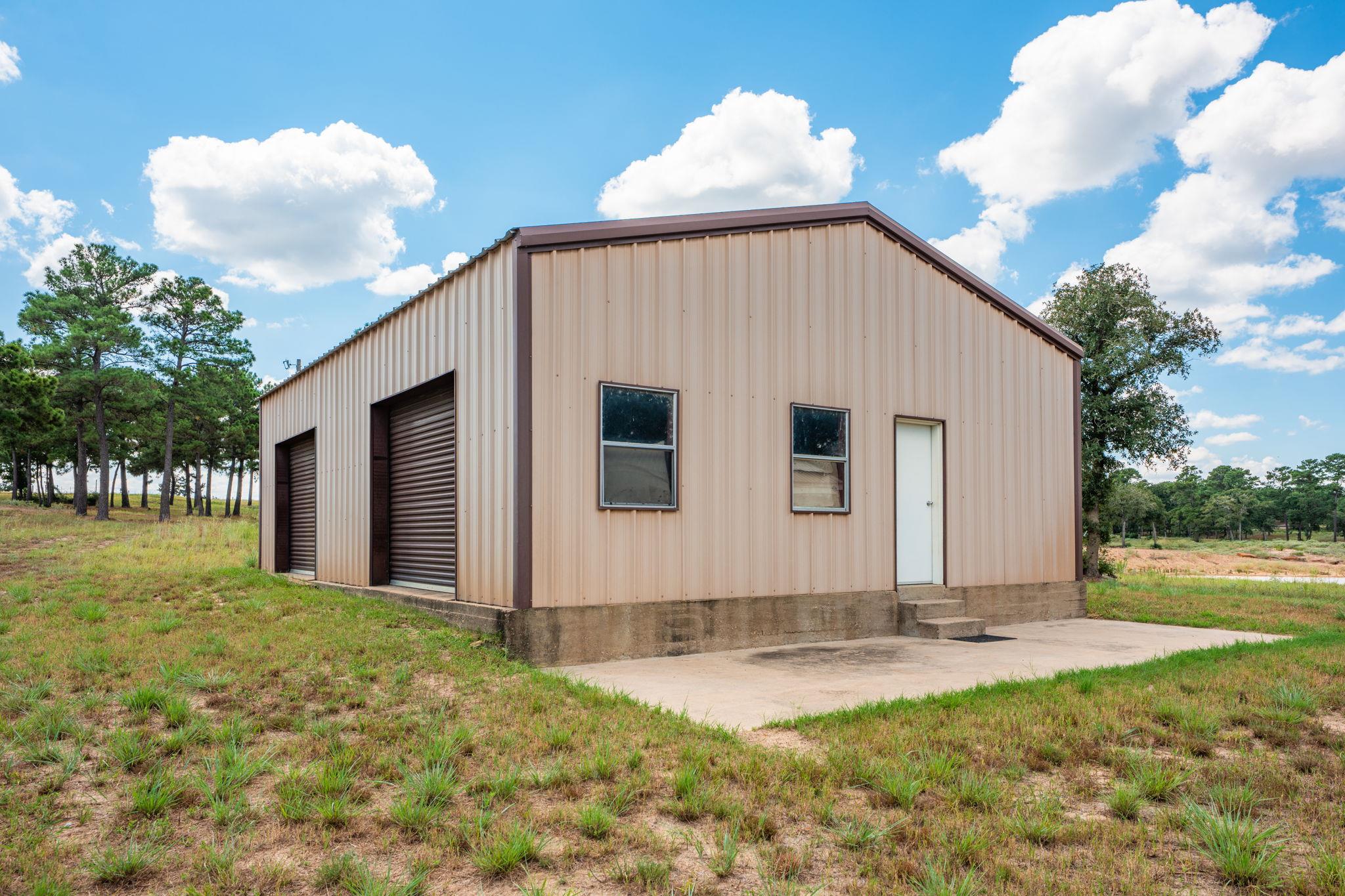 212 Meuth Cemetery Rd, Red Rock, TX 78662