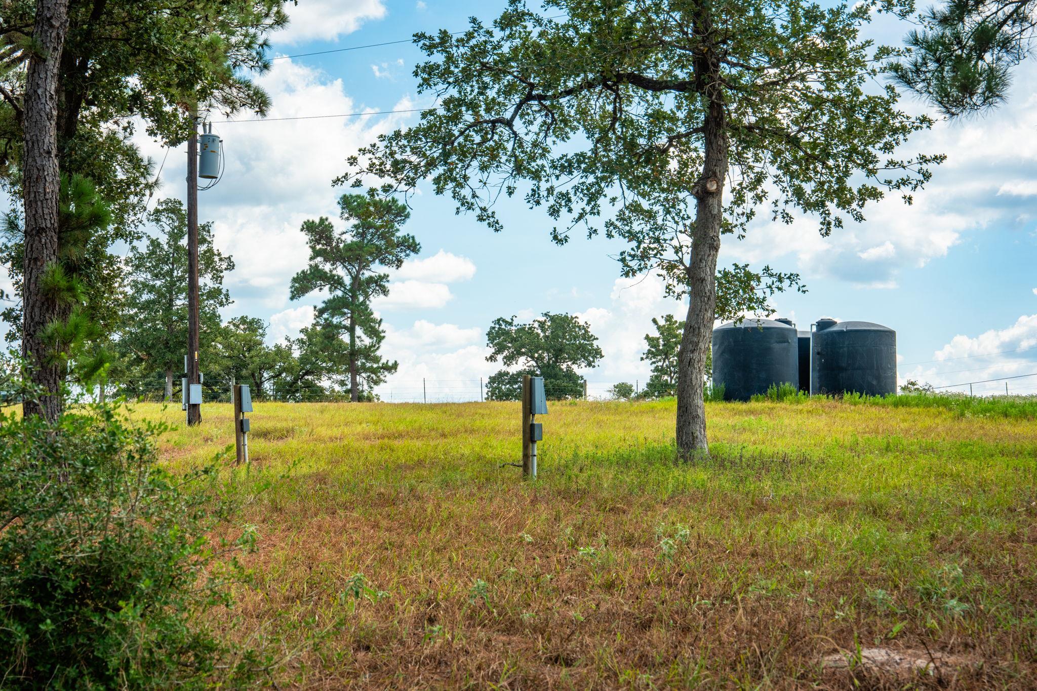 212 Meuth Cemetery Rd, Red Rock, TX 78662