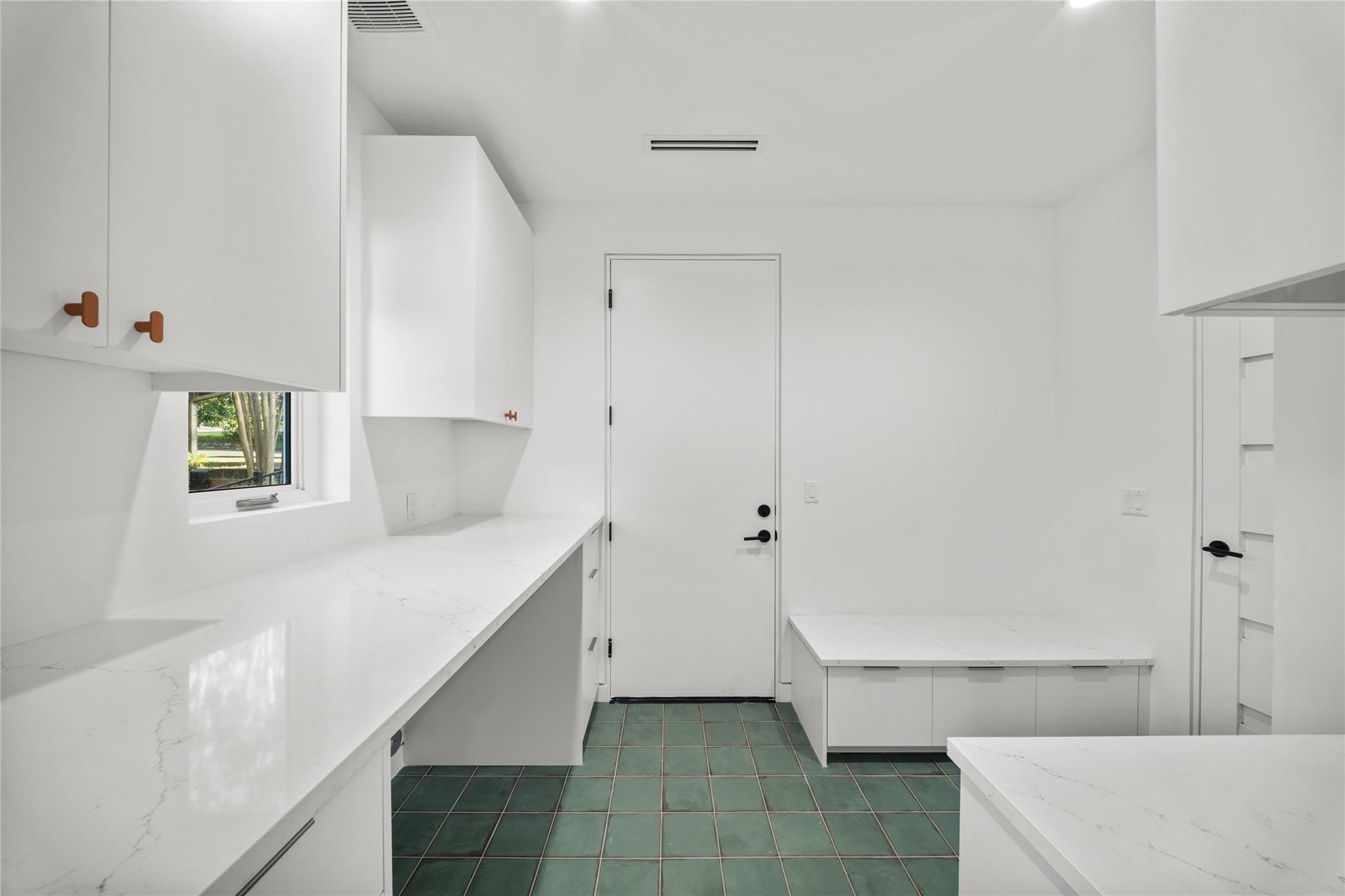 2904 Westhill Dr, Austin, TX 78704