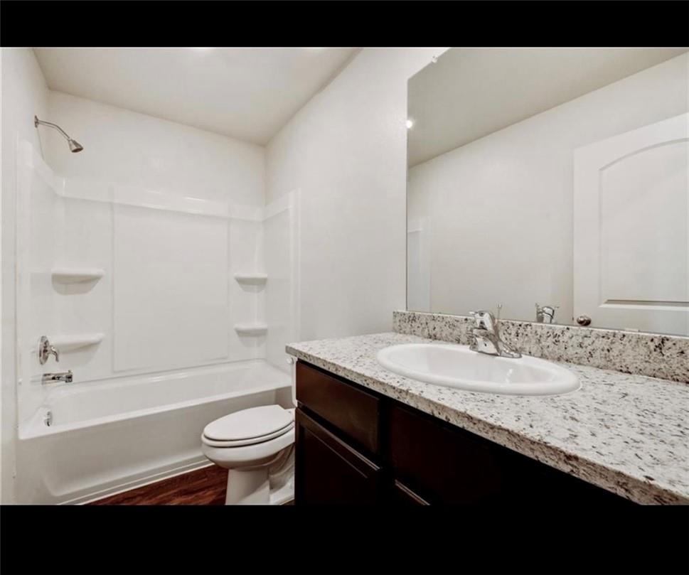 313 Riverdale Dr, Jarrell, TX 76537