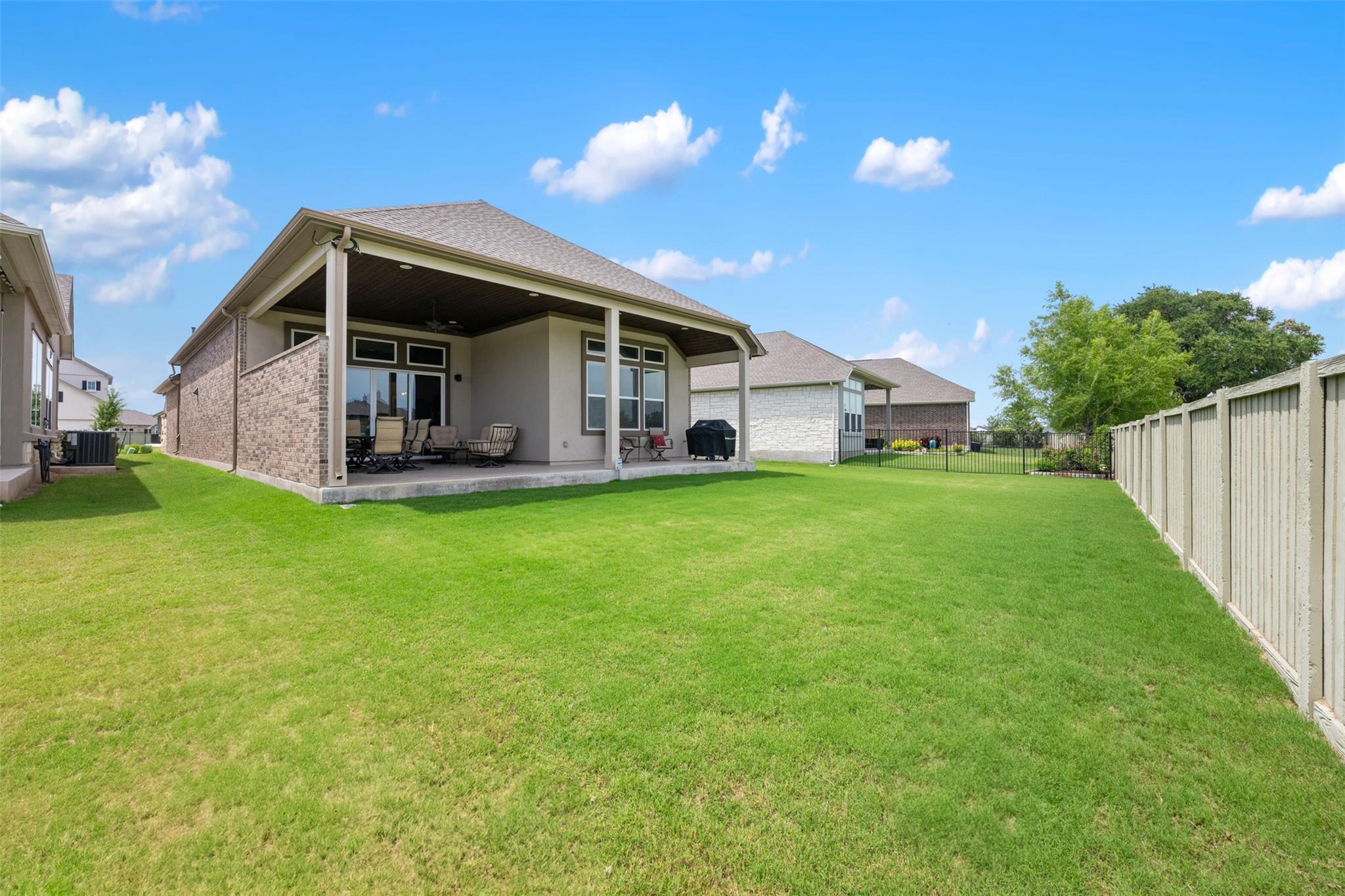825 Faith Dr, Liberty Hill, TX 78642