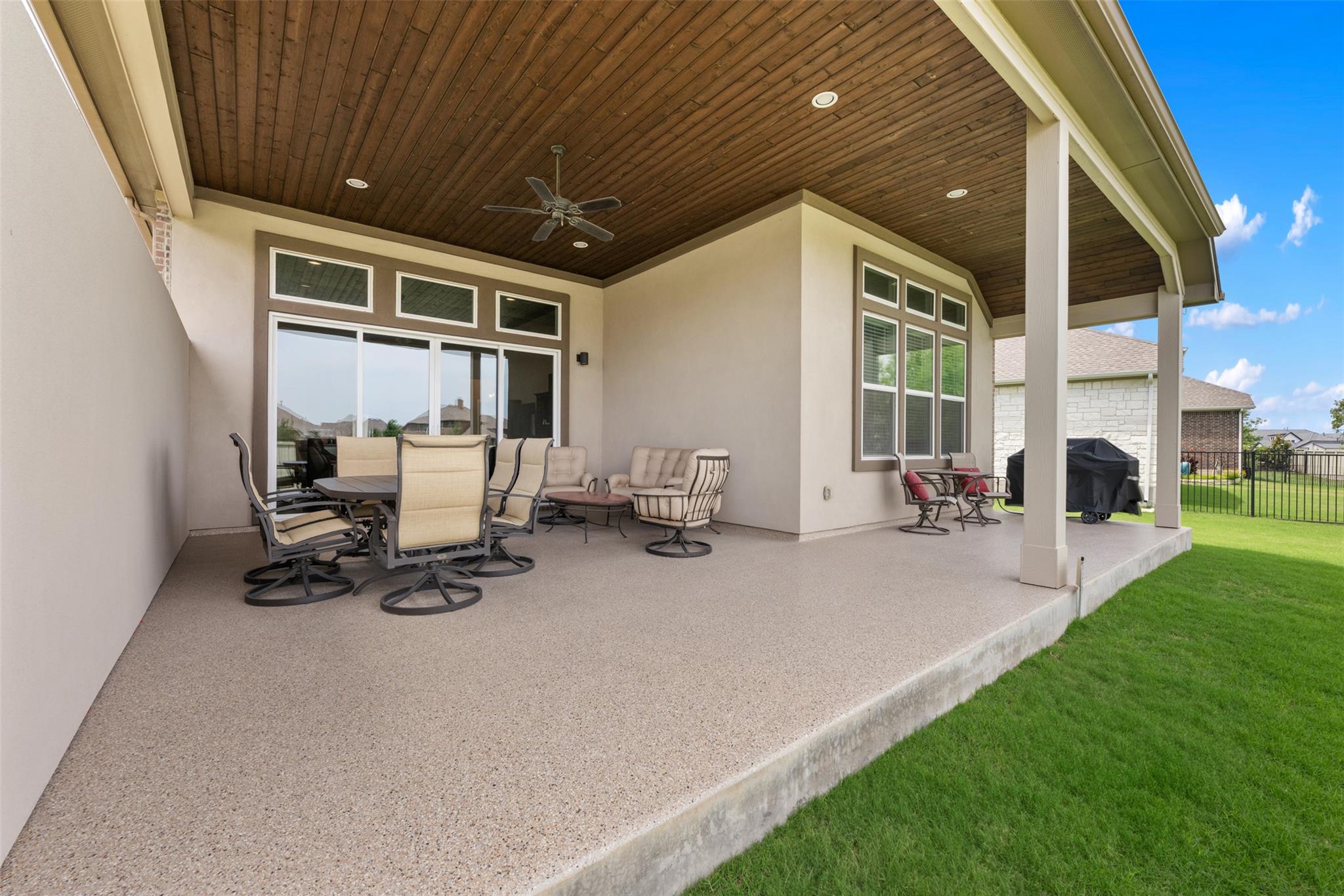 825 Faith Dr, Liberty Hill, TX 78642