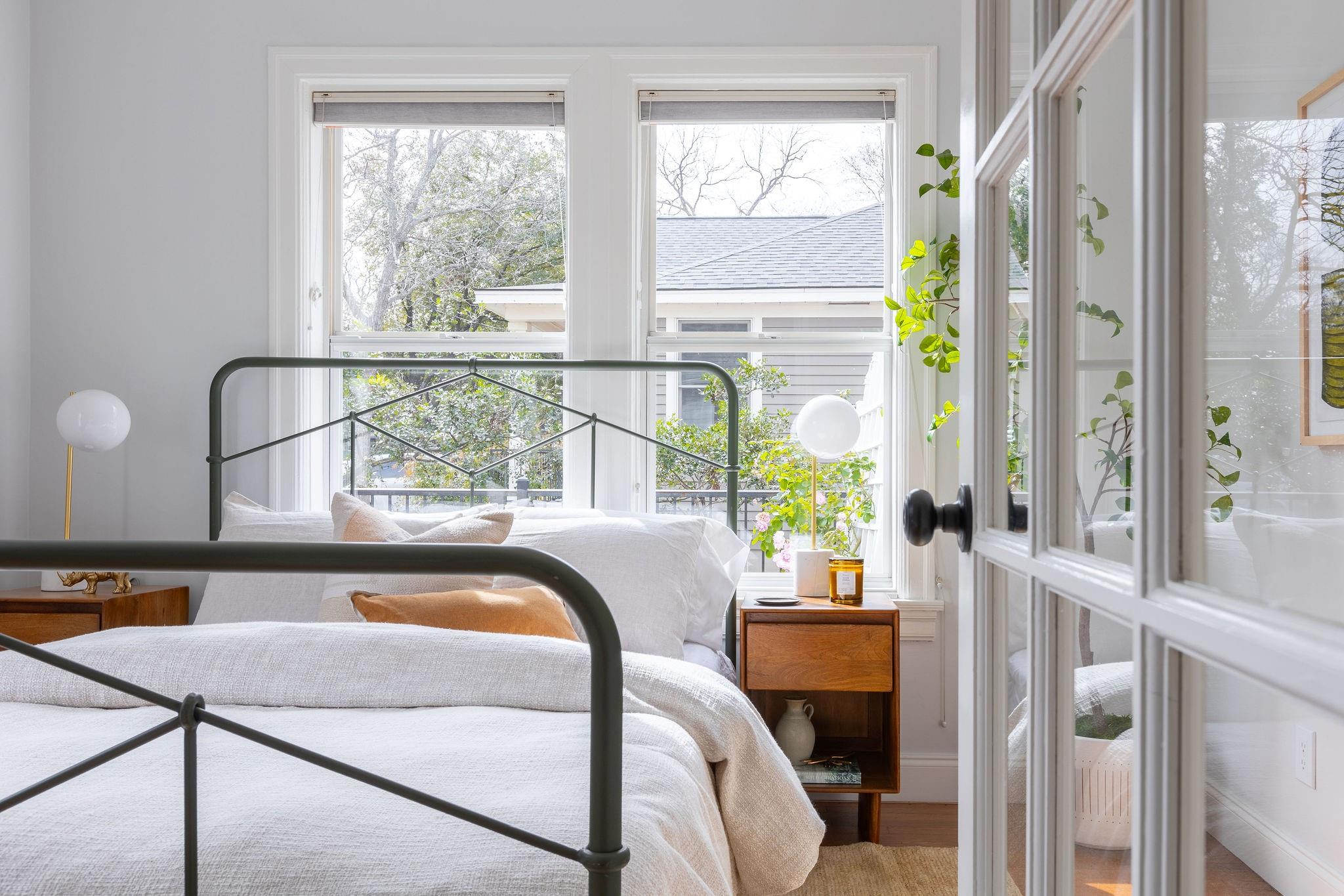 904 Josephine St, Austin, TX 78704