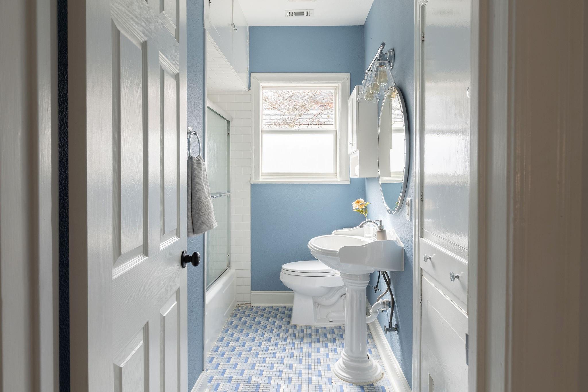 904 Josephine St, Austin, TX 78704