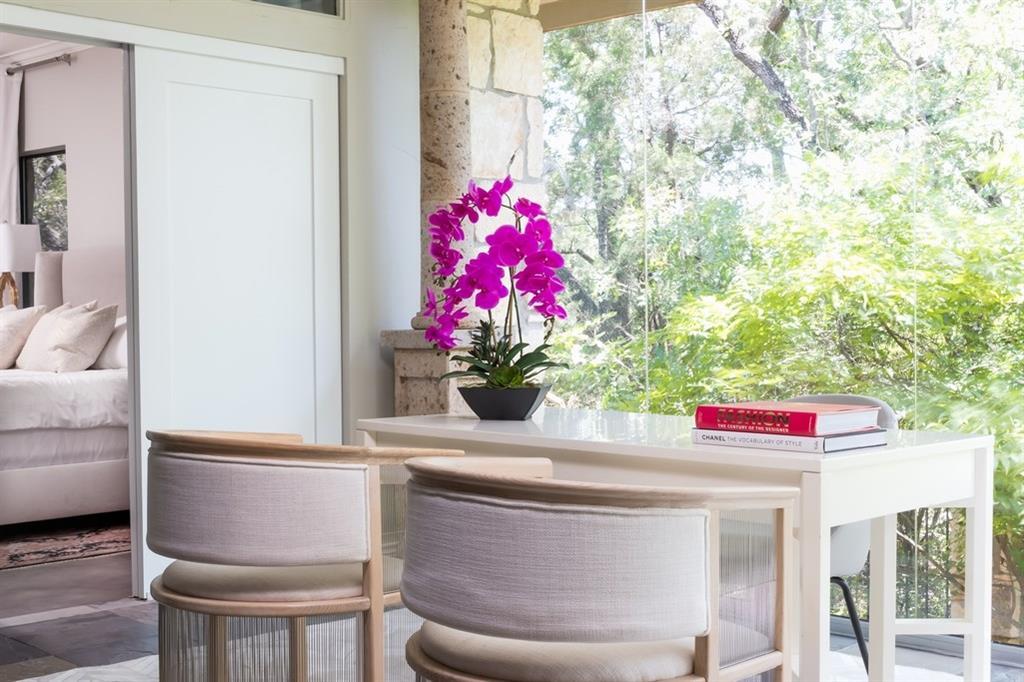 1000 Liberty Park Dr # 202, Austin, TX 78746