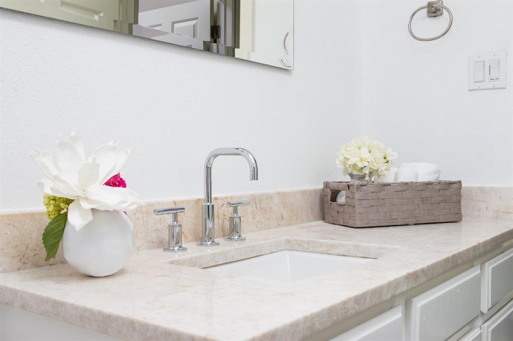 1000 Liberty Park Dr # 202, Austin, TX 78746