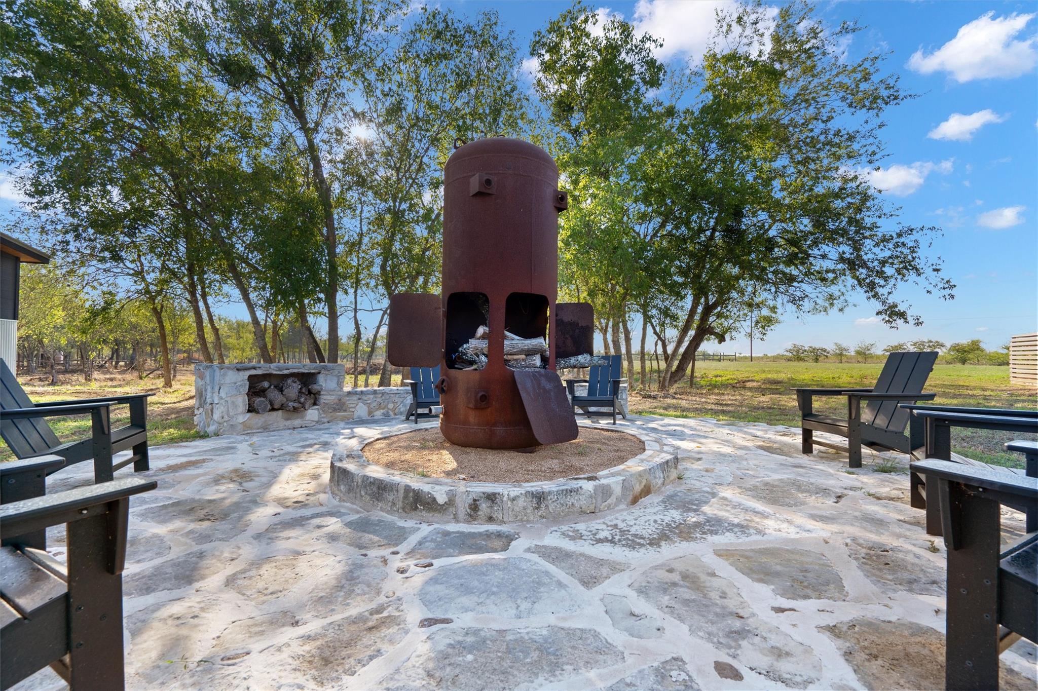 8604 Elroy Rd, Del Valle, TX 78617