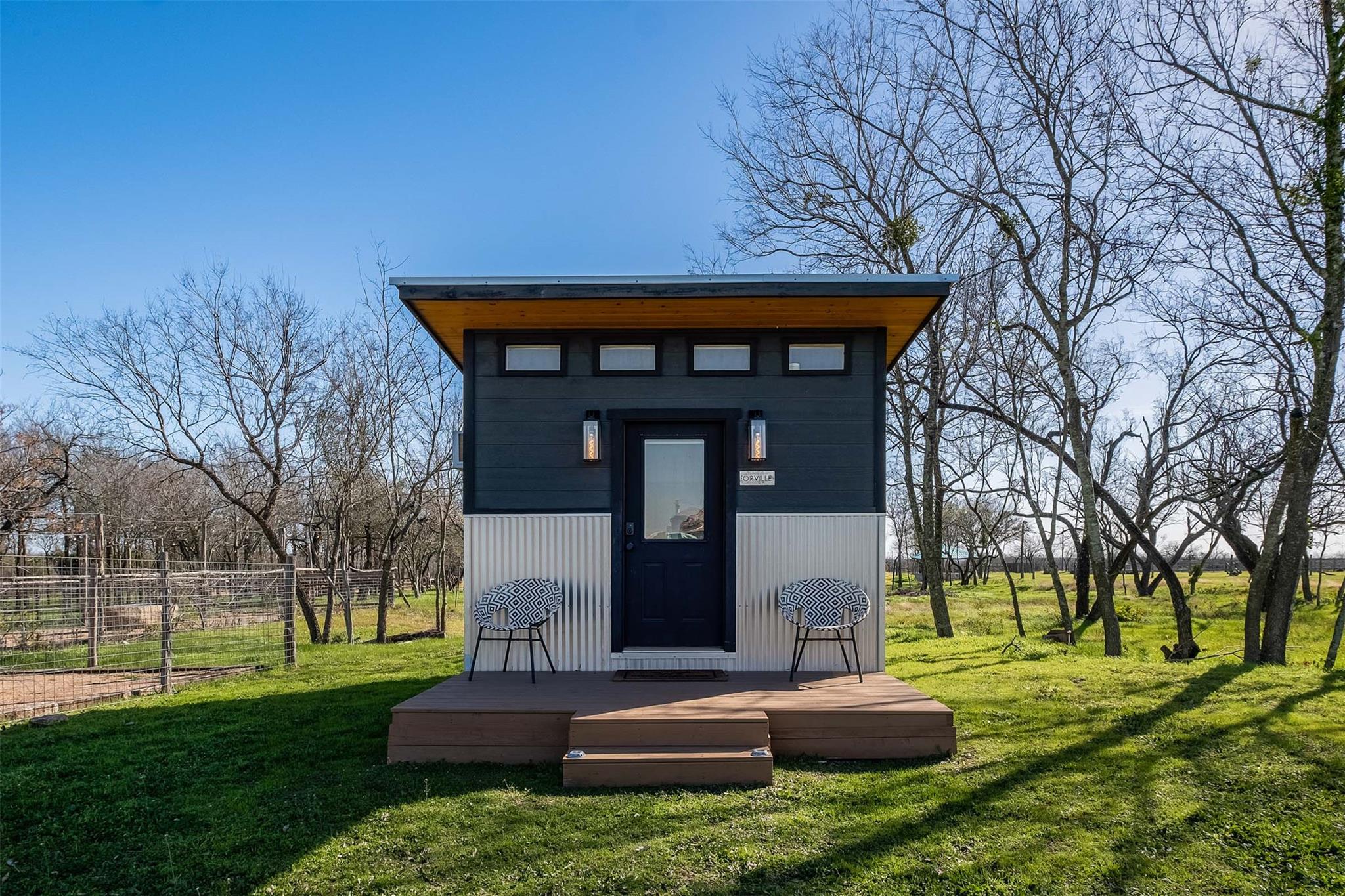 8604 Elroy Rd, Del Valle, TX 78617