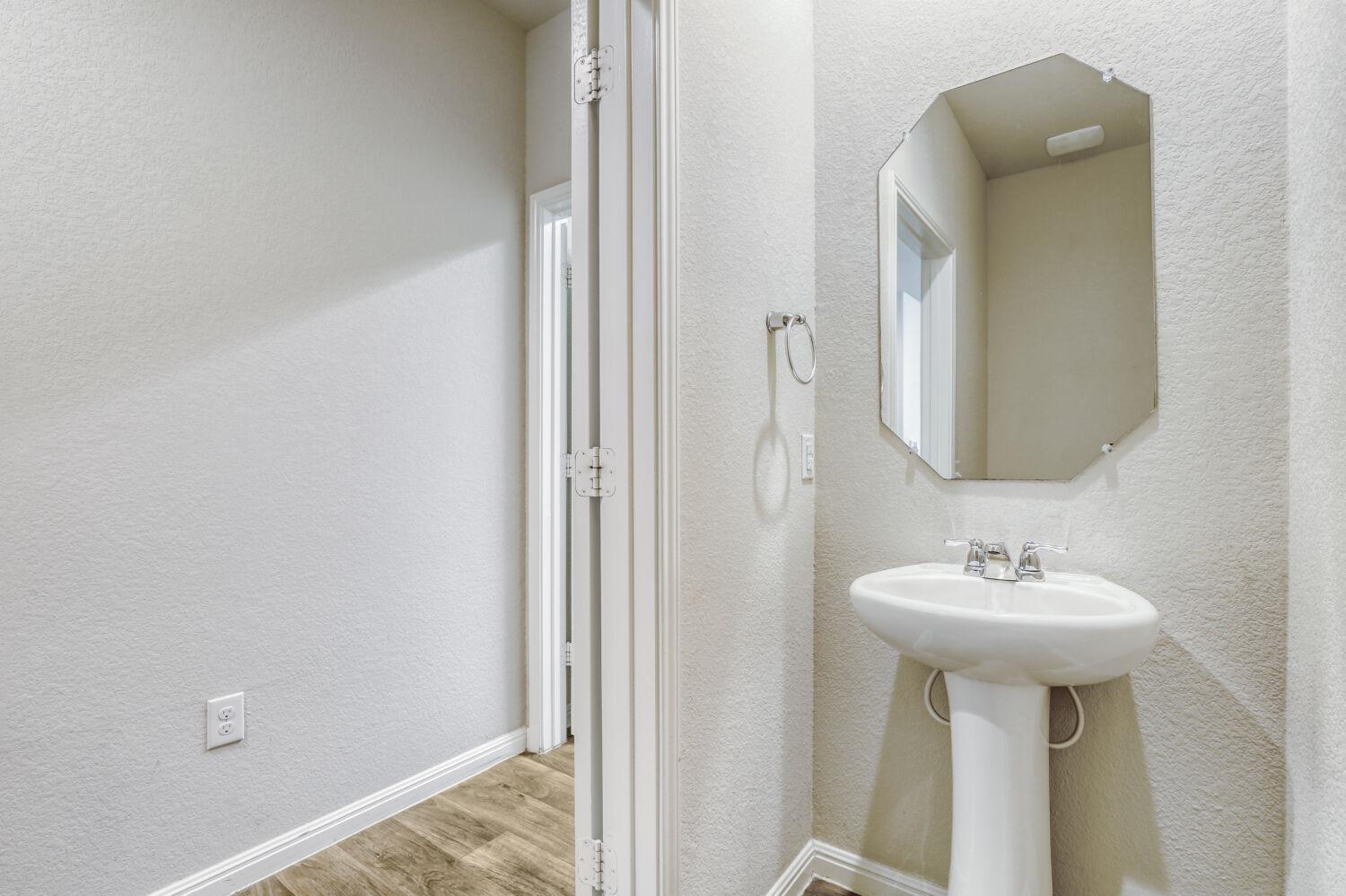 1504 Kandinsky Bnd # 28, Pflugerville, TX 78660