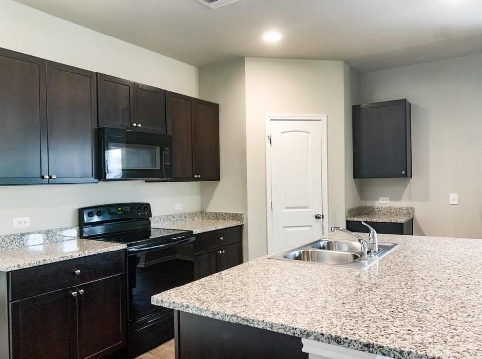 12729 Brahmin Dr, Austin, TX 78724
