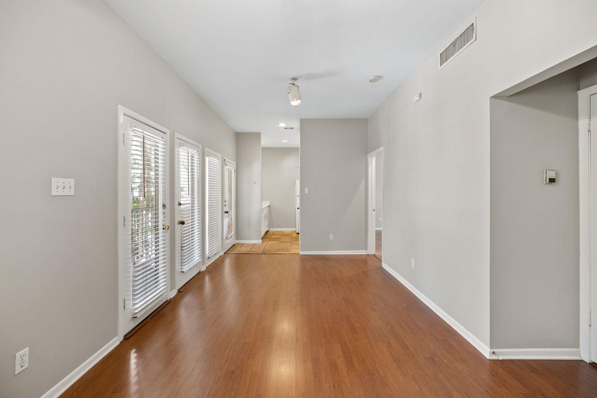 712 Graham Pl # 203, Austin, TX 78705