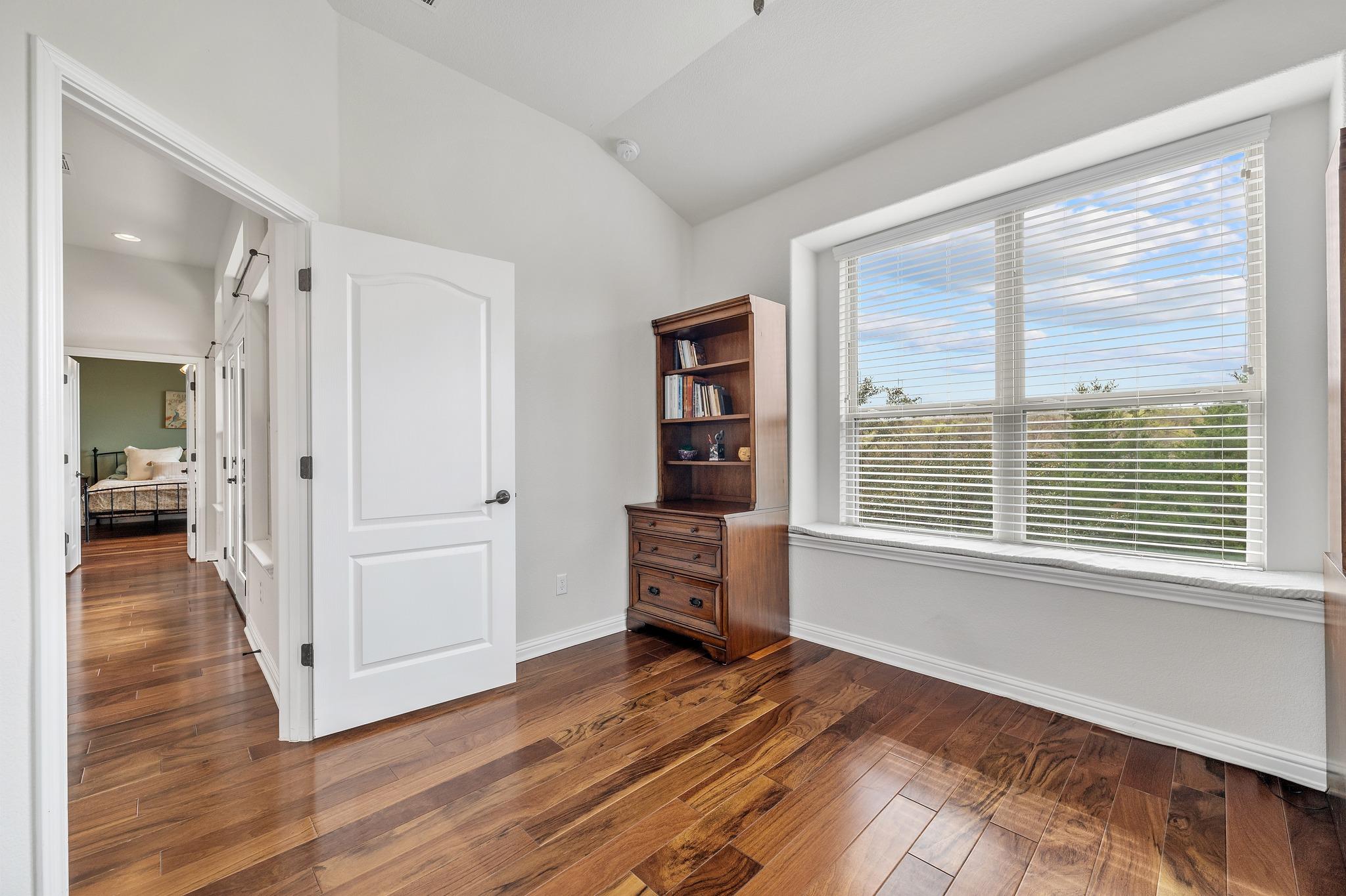 205 Bellagio Dr, Lakeway, TX 78734