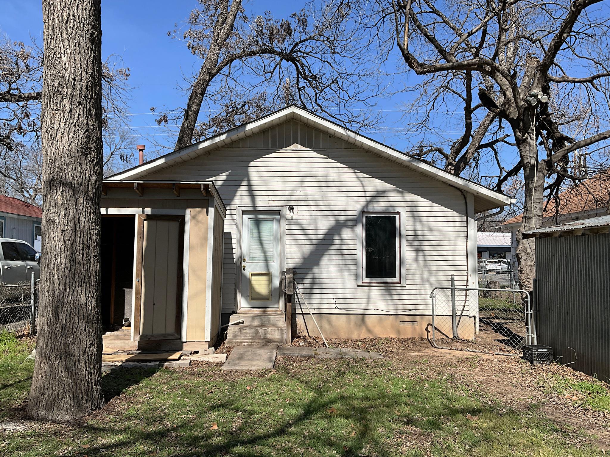 1507 1/2 Holly St, Austin, TX 78702