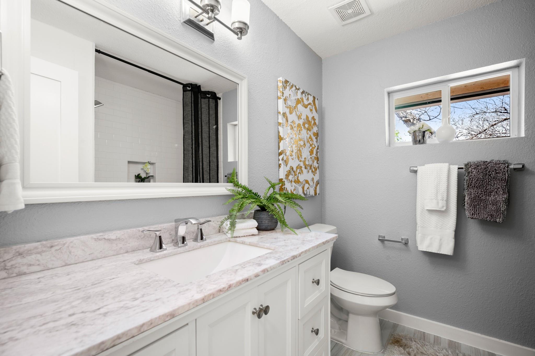 3305 Santa Monica Dr, Austin, TX 78741