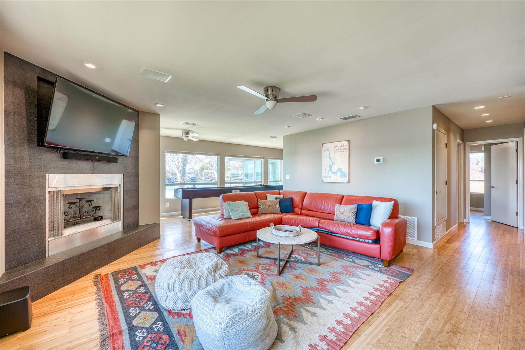 600 Deep Cove Dr, Granite Shoals, TX 78654