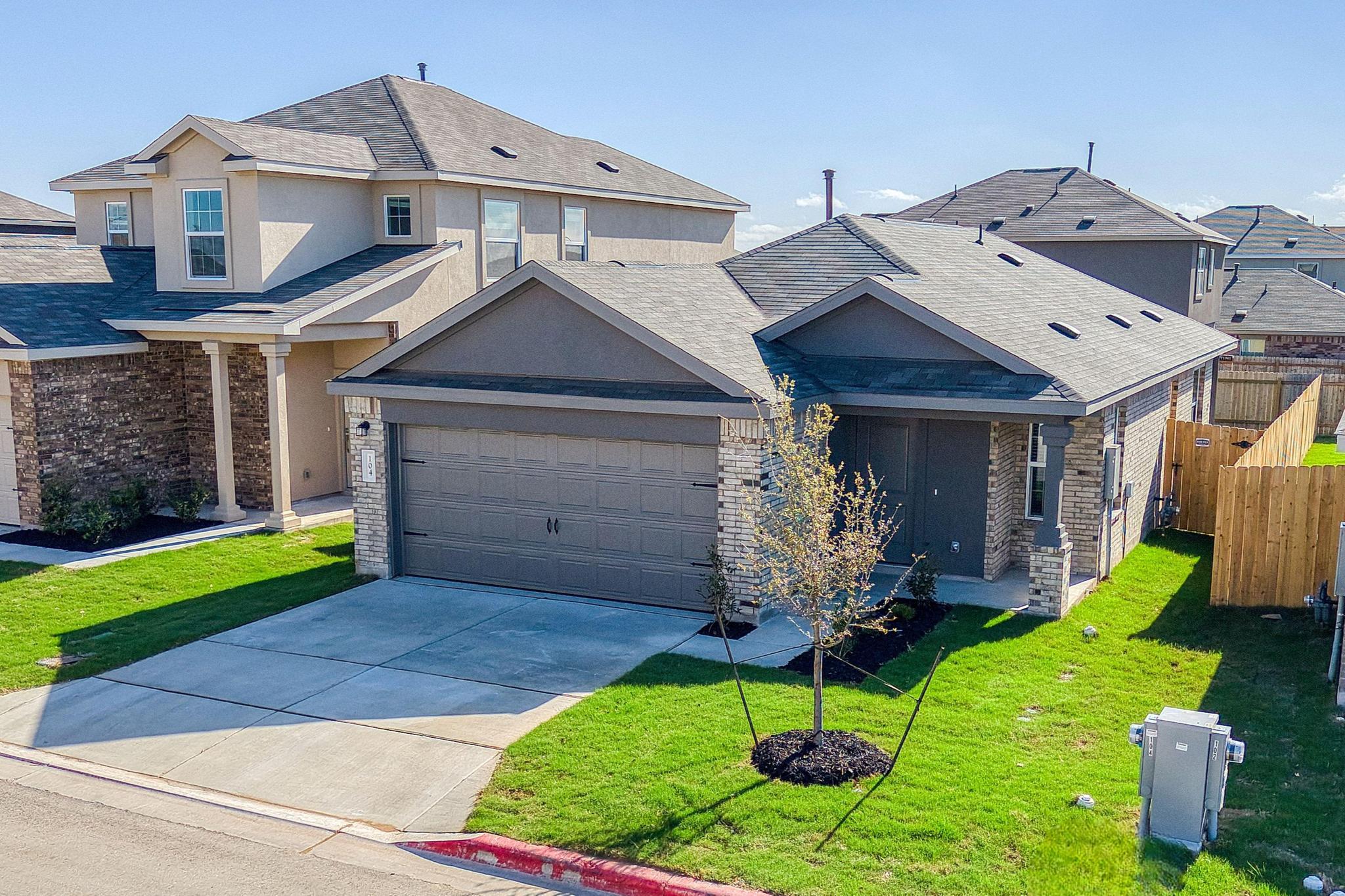 104 Sapling Dew Dr, Georgetown, TX 78628