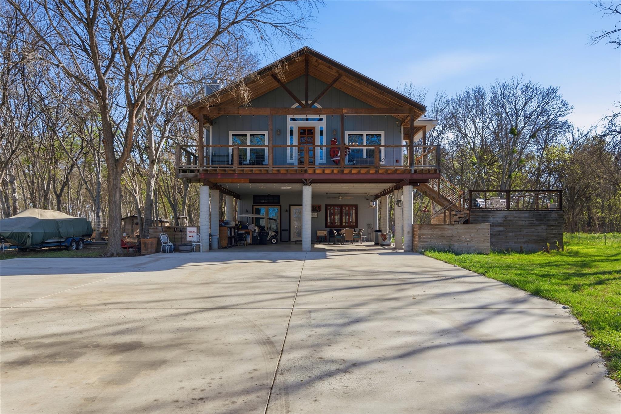 121 Lakeside Dr, Seguin, TX 78155