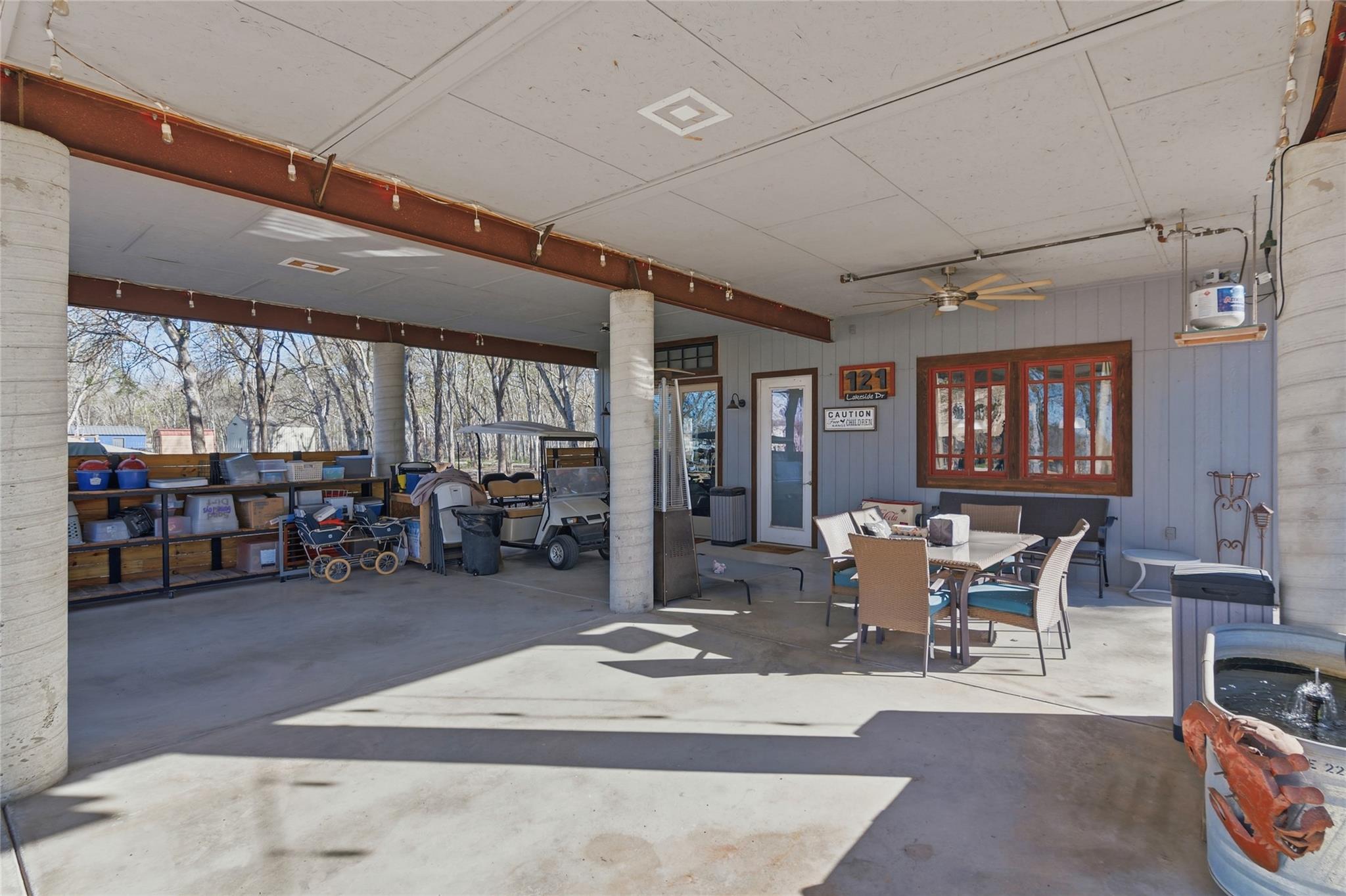 121 Lakeside Dr, Seguin, TX 78155