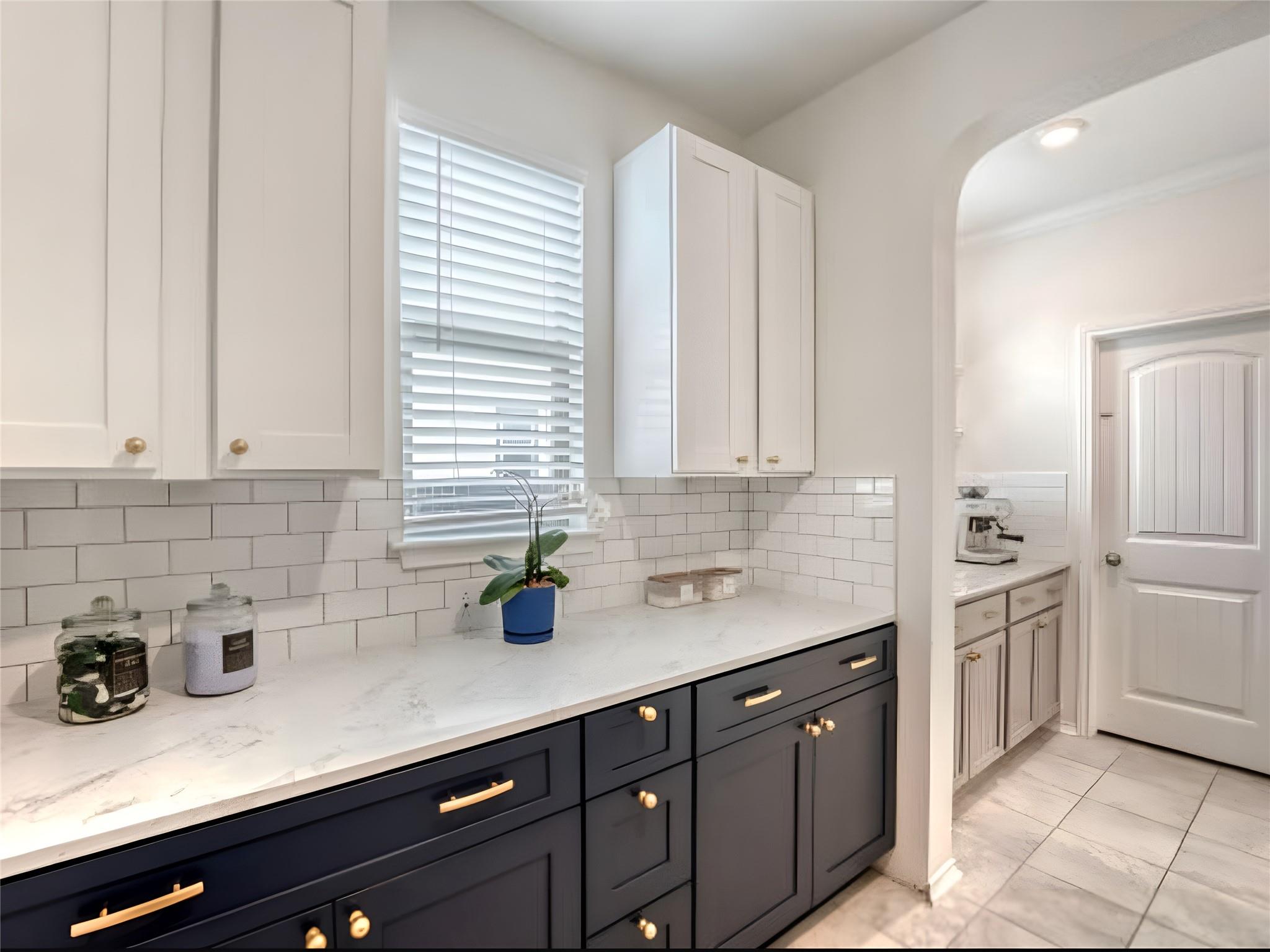 159 Kennicott Dr, Kyle, TX 78640