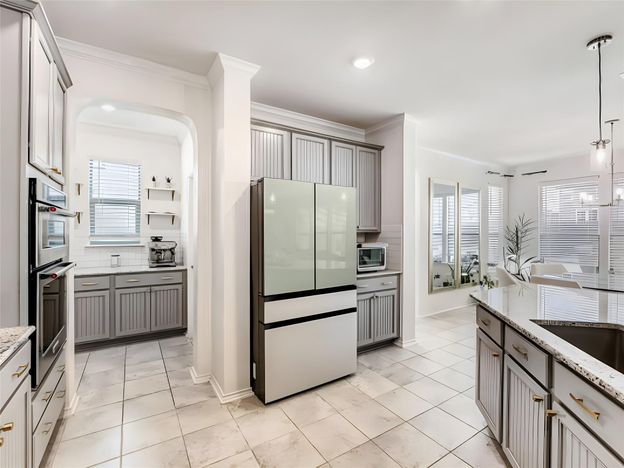 159 Kennicott Dr, Kyle, TX 78640