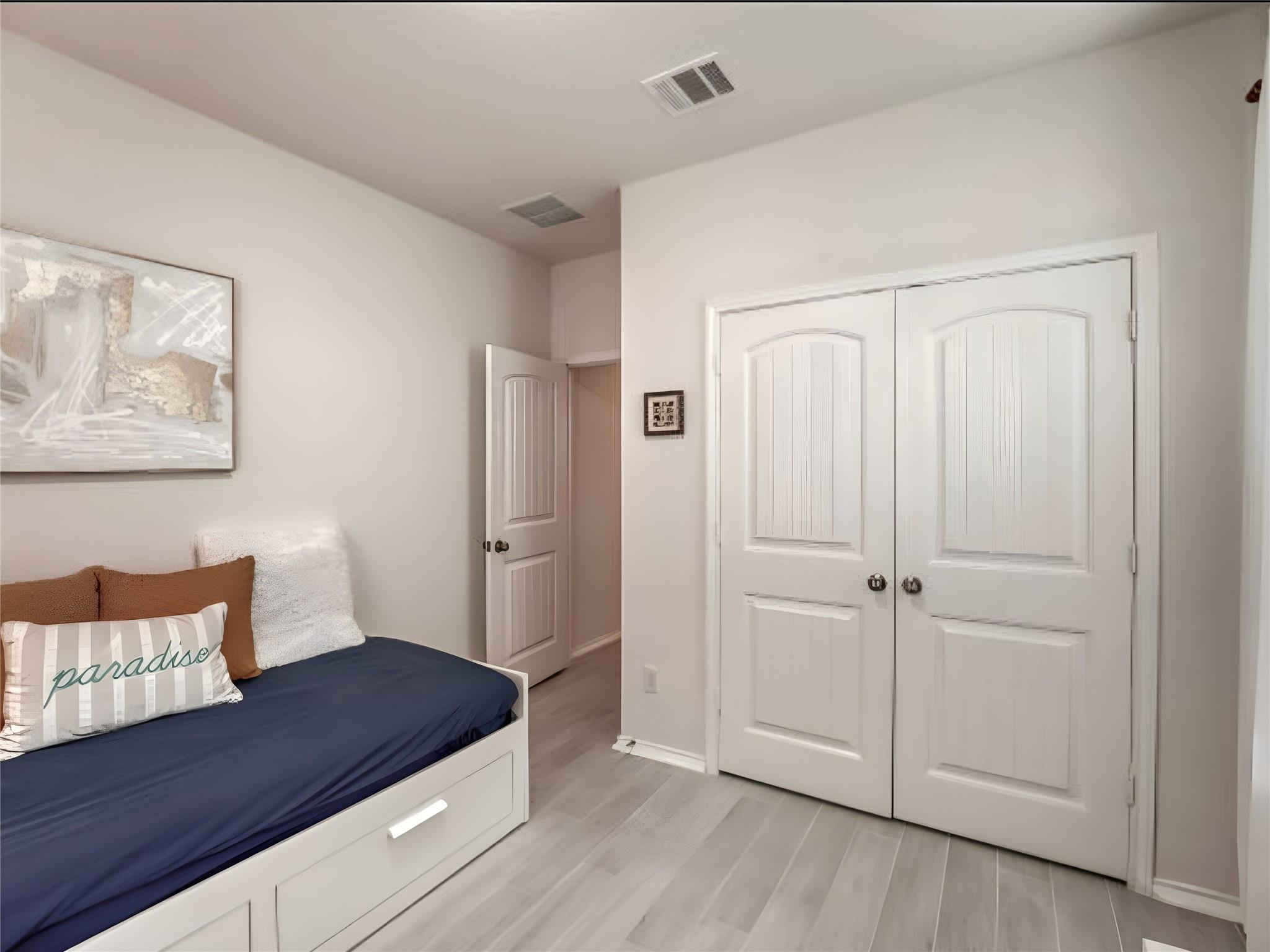 159 Kennicott Dr, Kyle, TX 78640