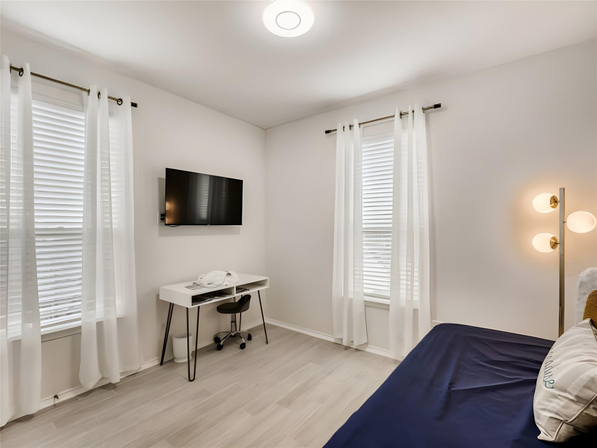 159 Kennicott Dr, Kyle, TX 78640