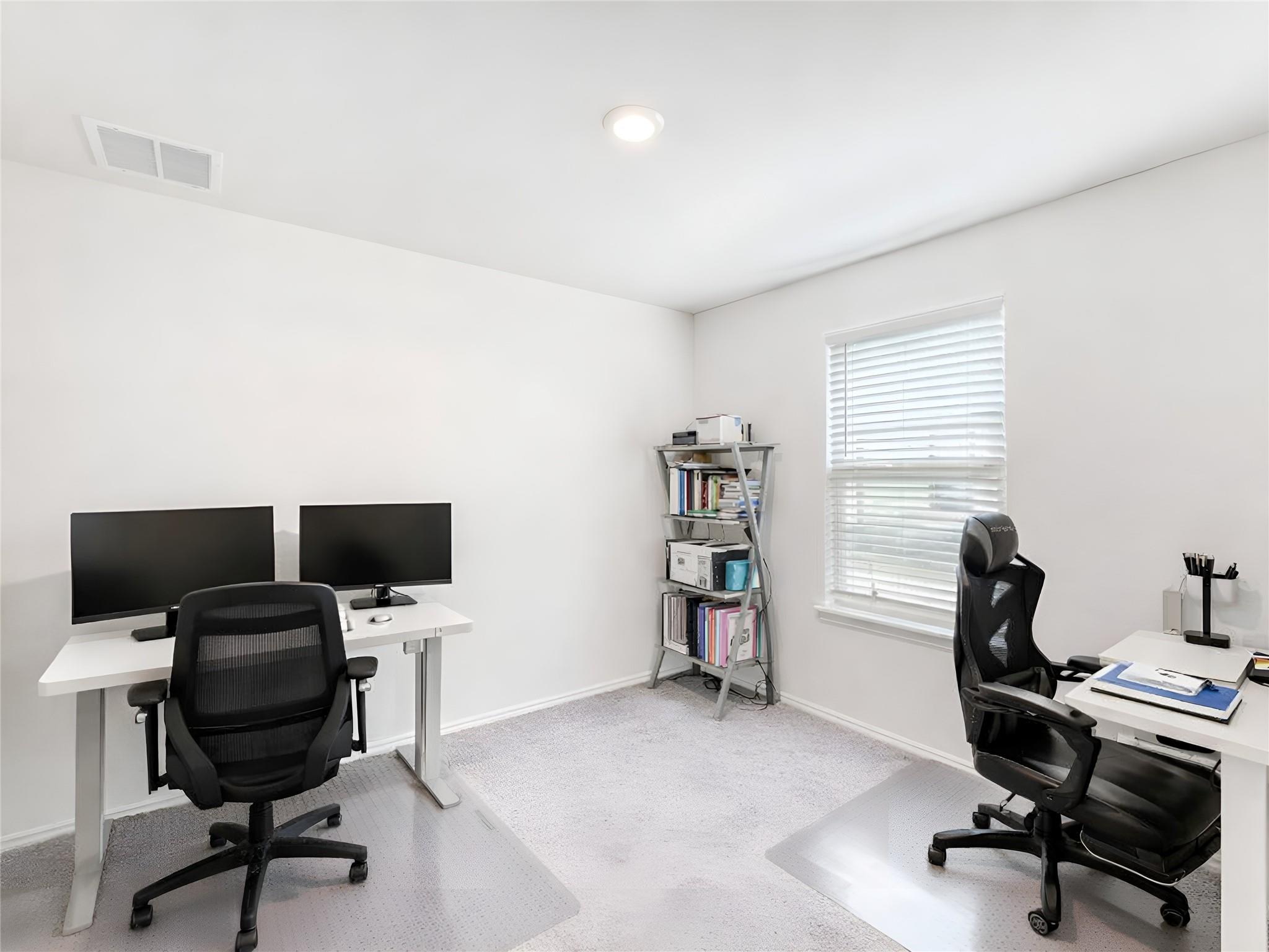 159 Kennicott Dr, Kyle, TX 78640