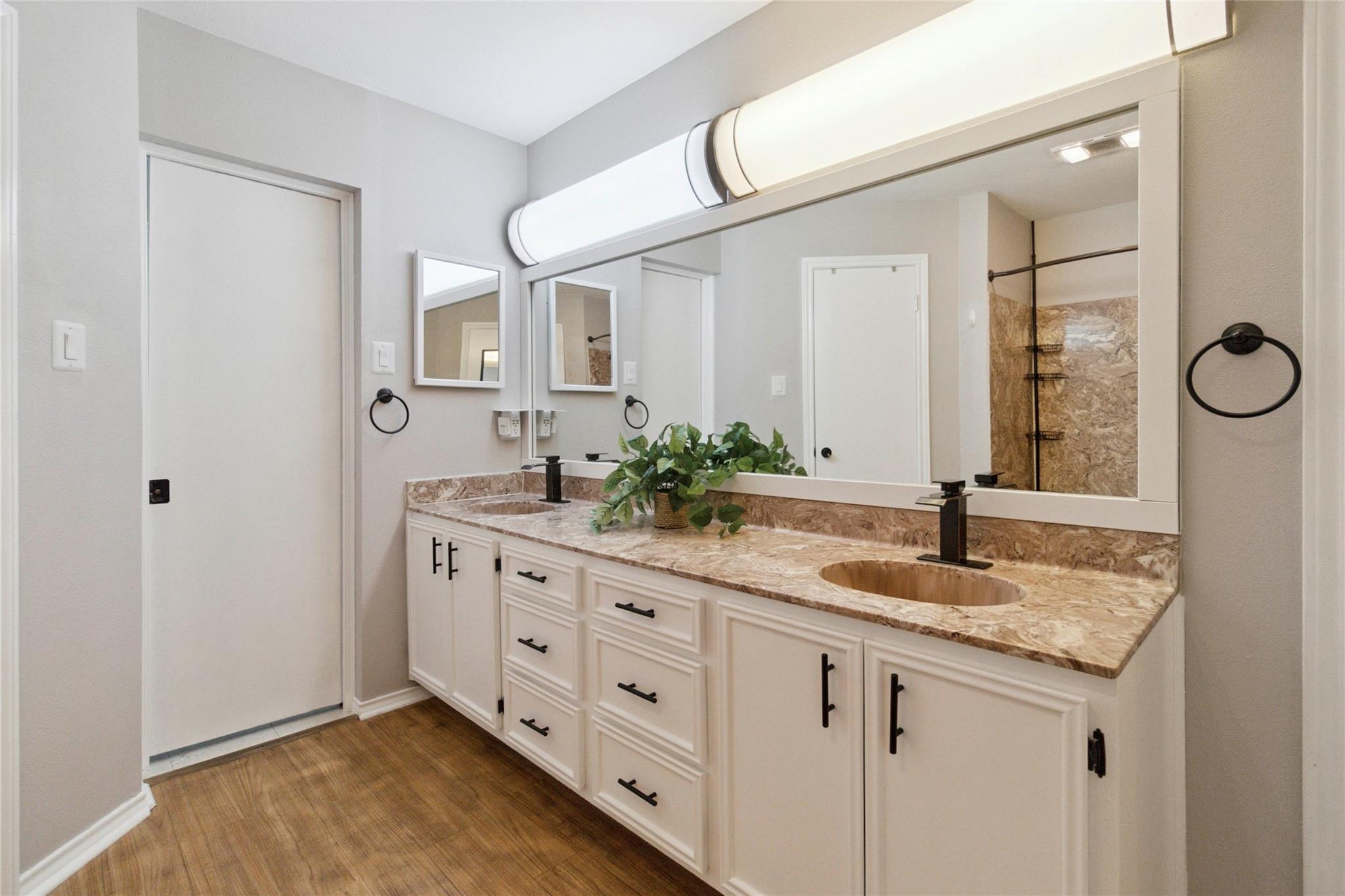 305 Canyon Wren Dr, Buda, TX 78610