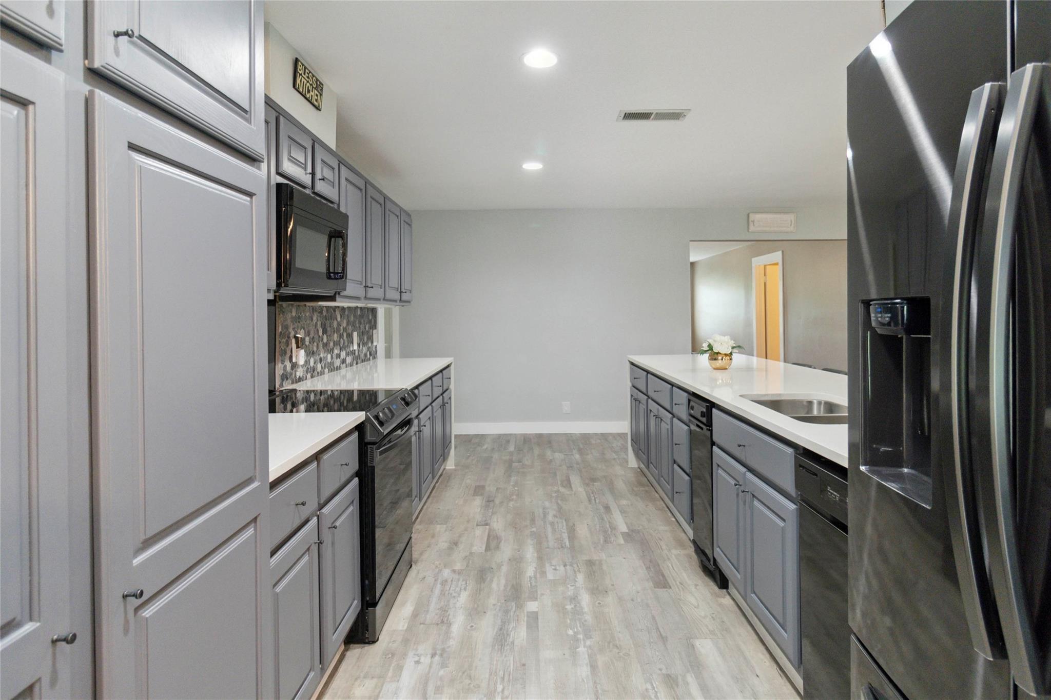 305 Canyon Wren Dr, Buda, TX 78610