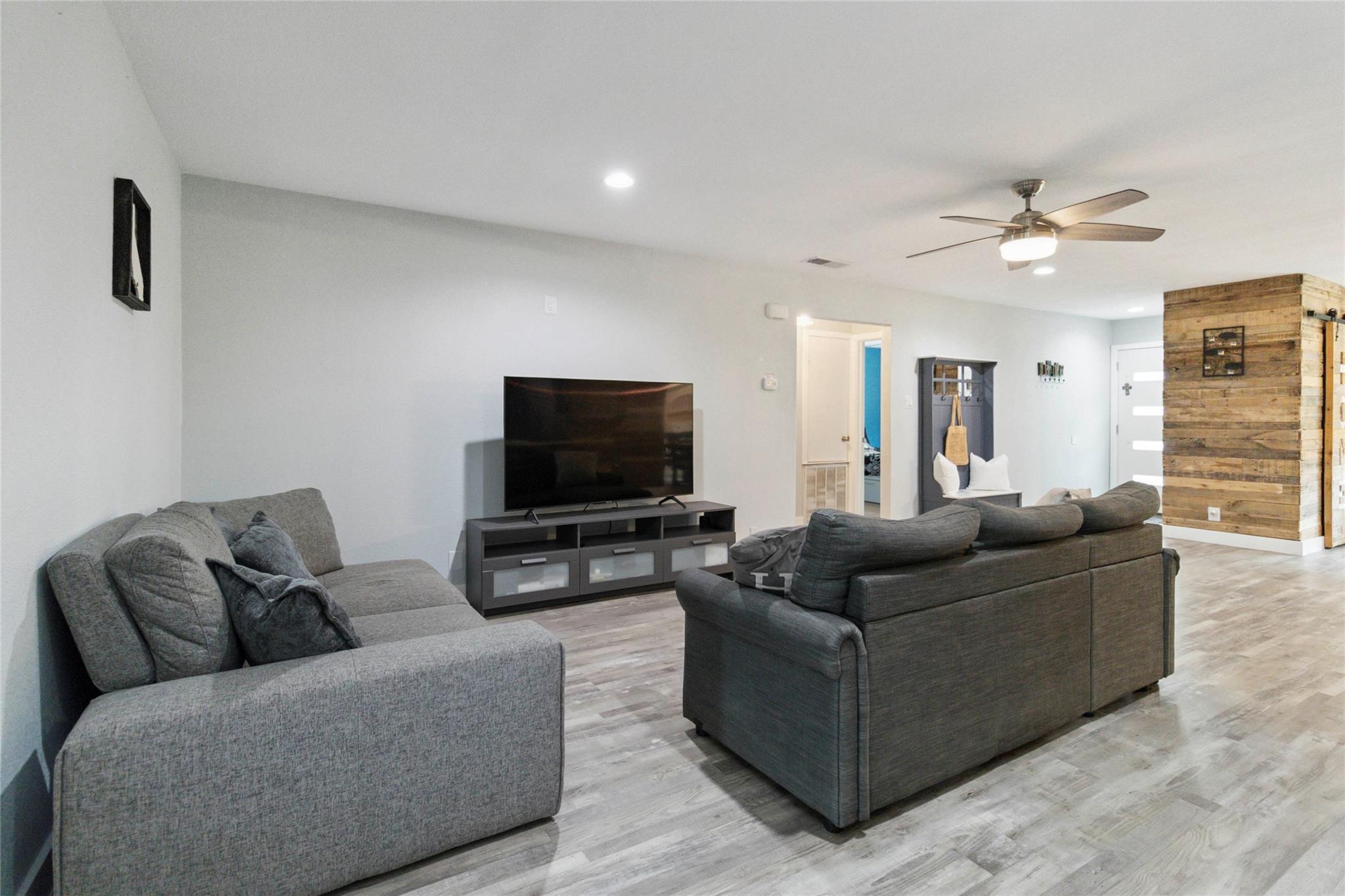 305 Canyon Wren Dr, Buda, TX 78610