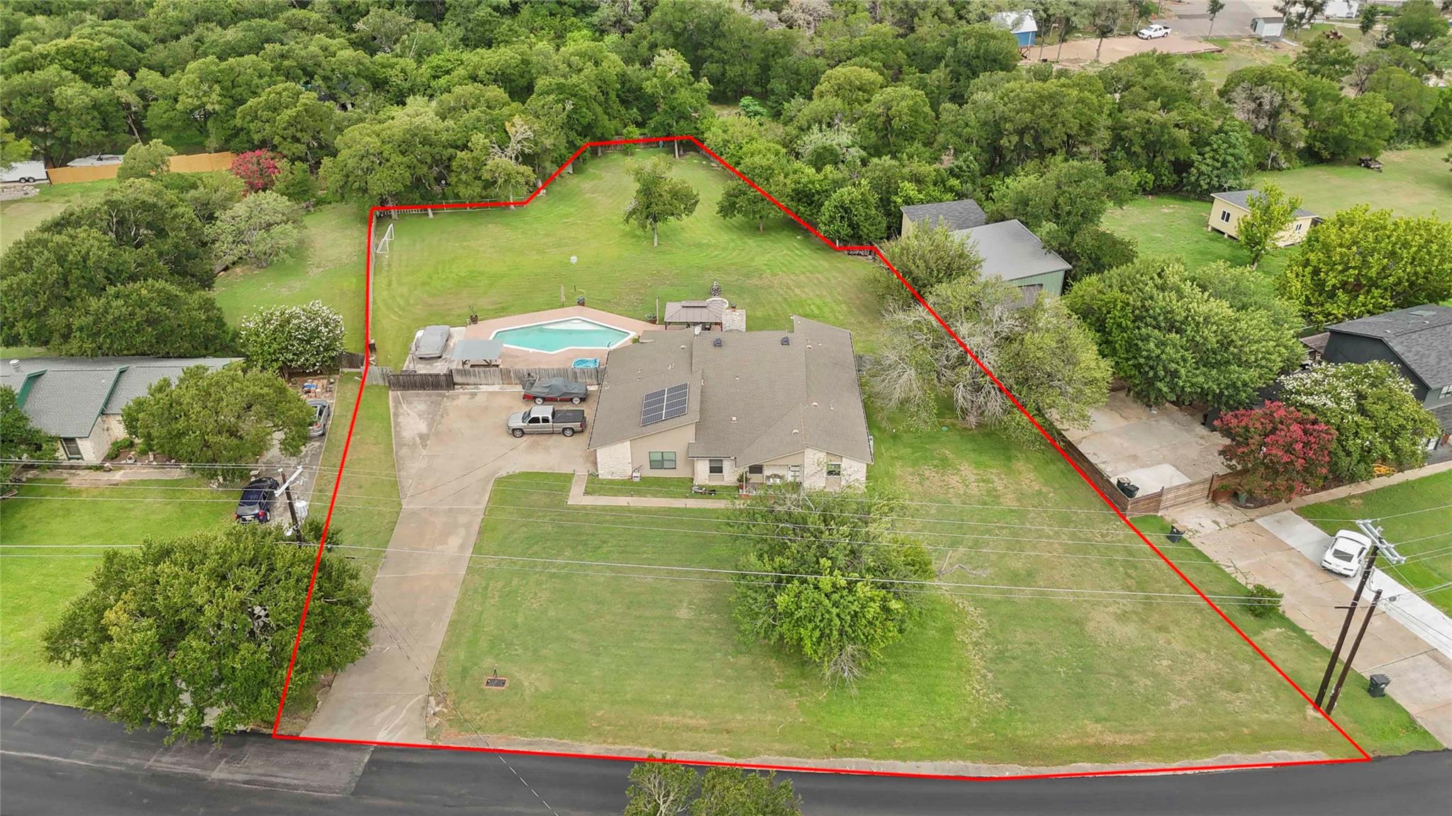 305 Canyon Wren Dr, Buda, TX 78610