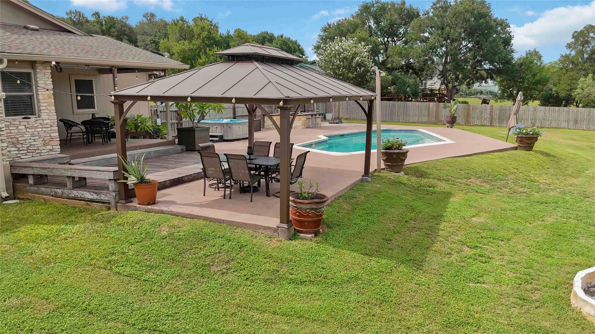 305 Canyon Wren Dr, Buda, TX 78610