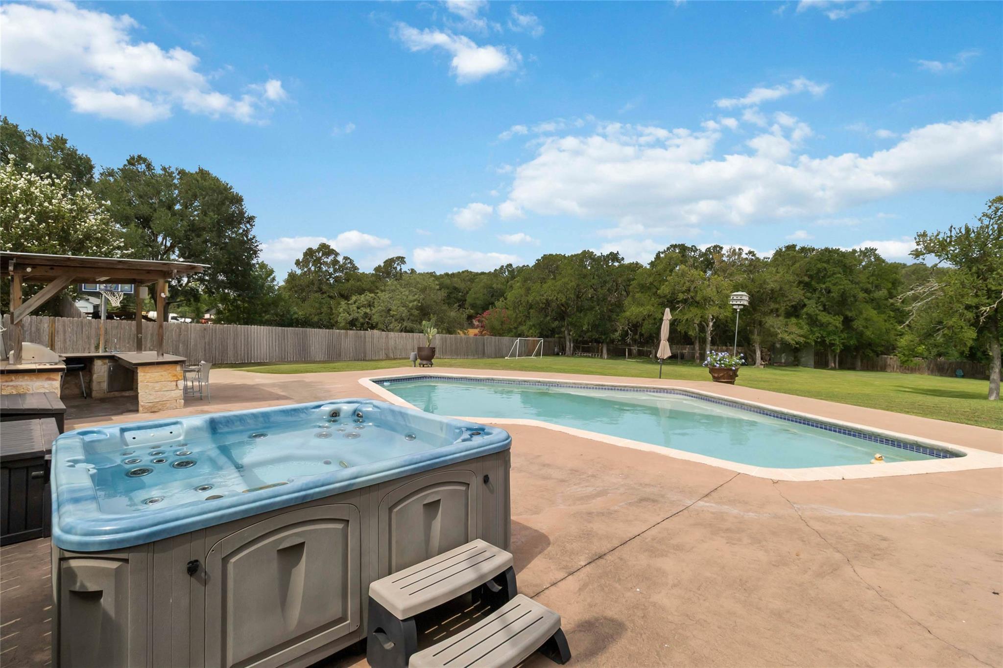 305 Canyon Wren Dr, Buda, TX 78610