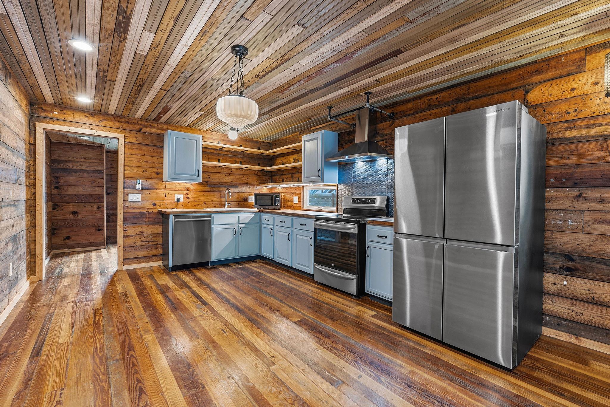 1148 Gunter St, Austin, TX 78721