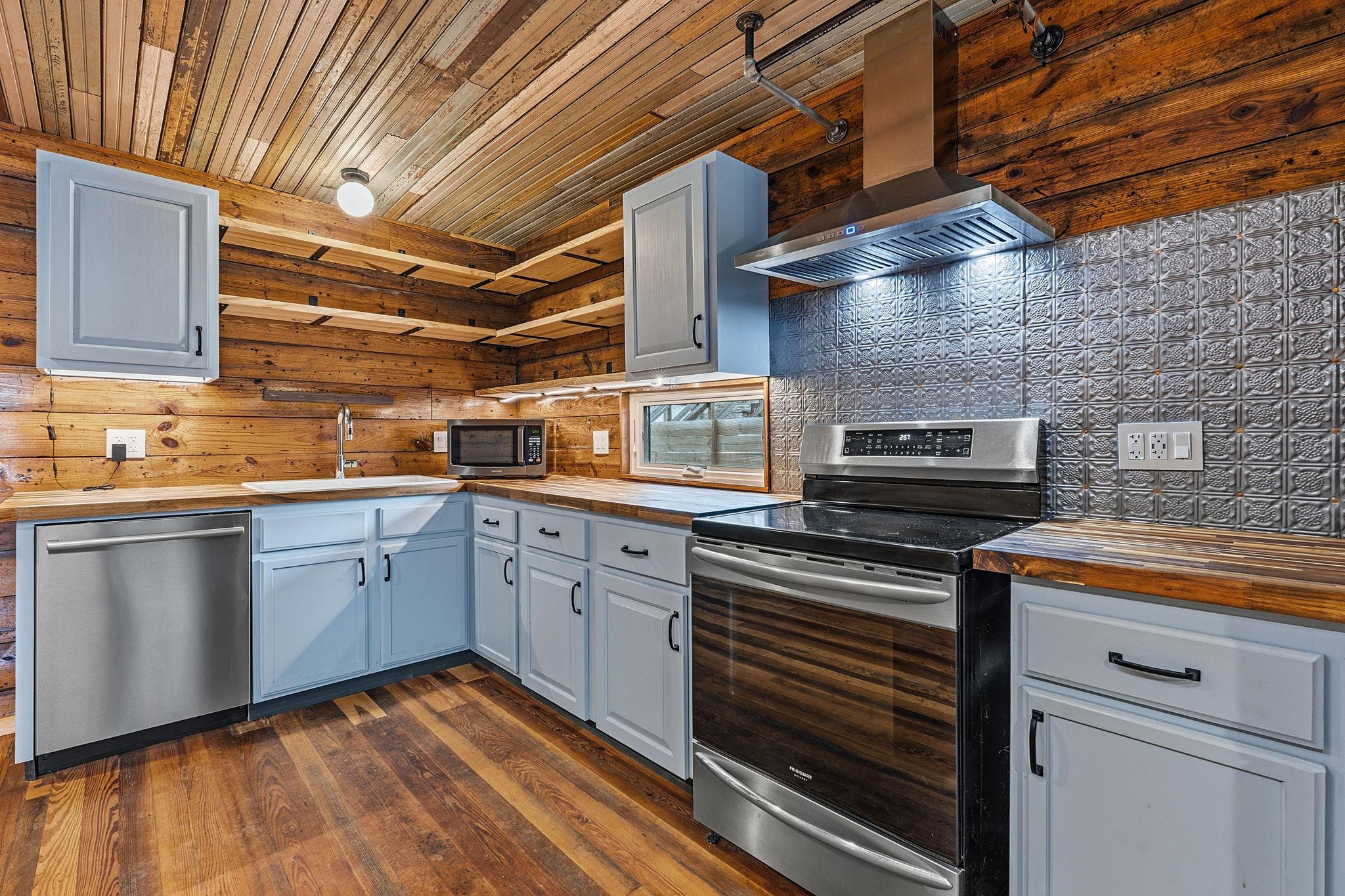 1148 Gunter St, Austin, TX 78721