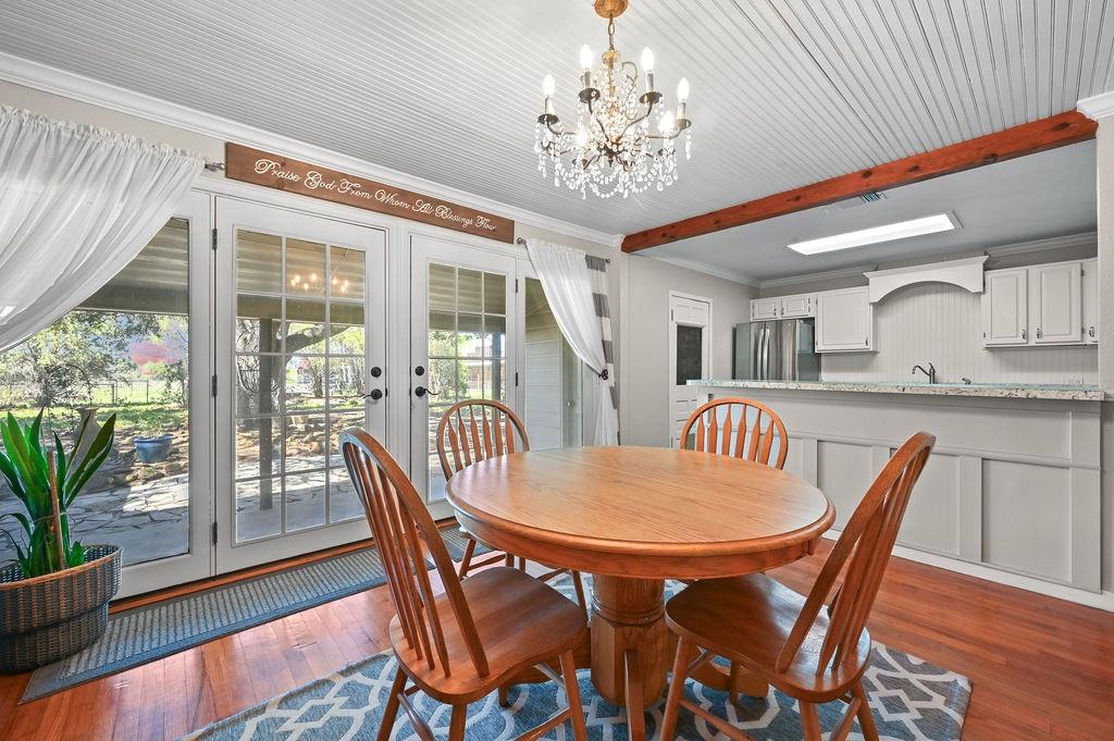 11739 County Road 401, Stockdale, TX 78160