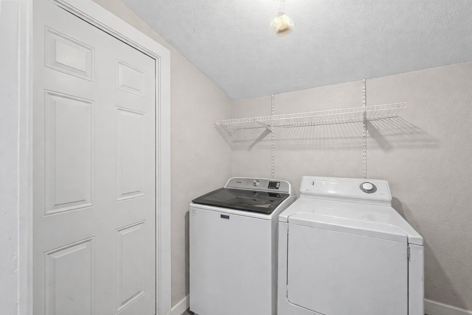 11739 County Road 401, Stockdale, TX 78160