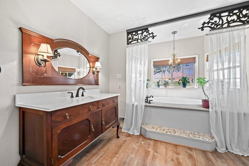 11739 County Road 401, Stockdale, TX 78160