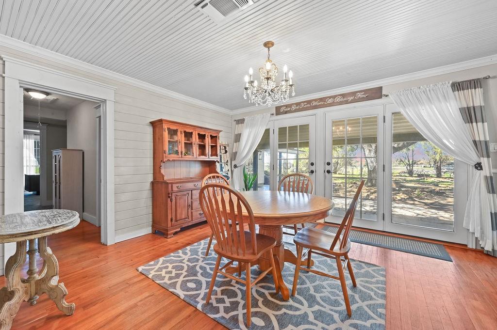 11739 County Road 401, Stockdale, TX 78160