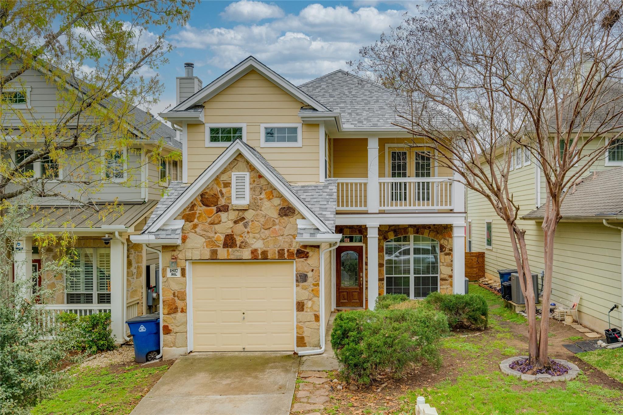 1817 Village Oak Ct, Austin, TX 78704